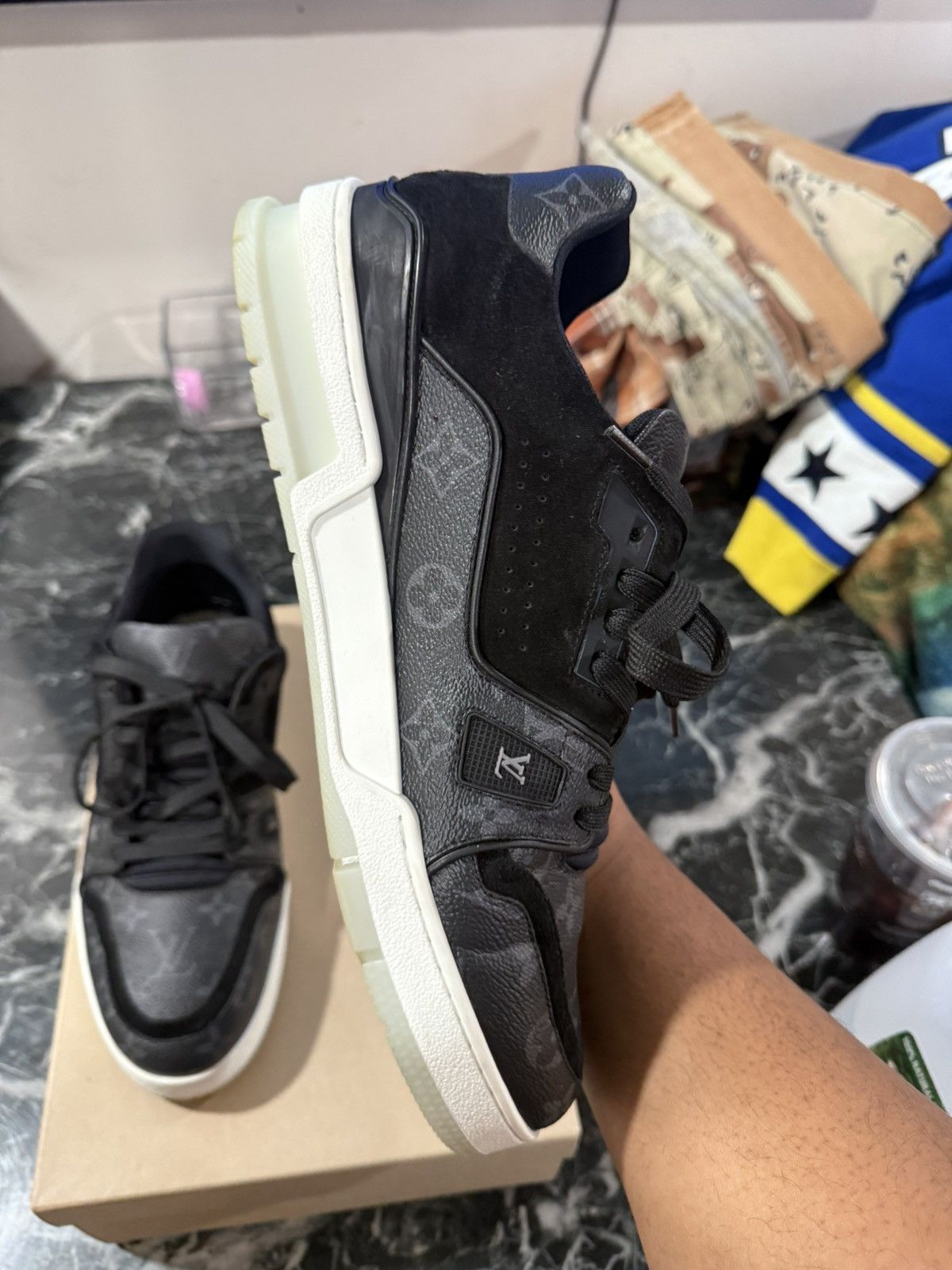 Louis Vuitton Louis Vuitton LV Trainer Eclipse Black Monogram Size 10 LV Size US 11.5 / EU 44-45 - 7 Thumbnail