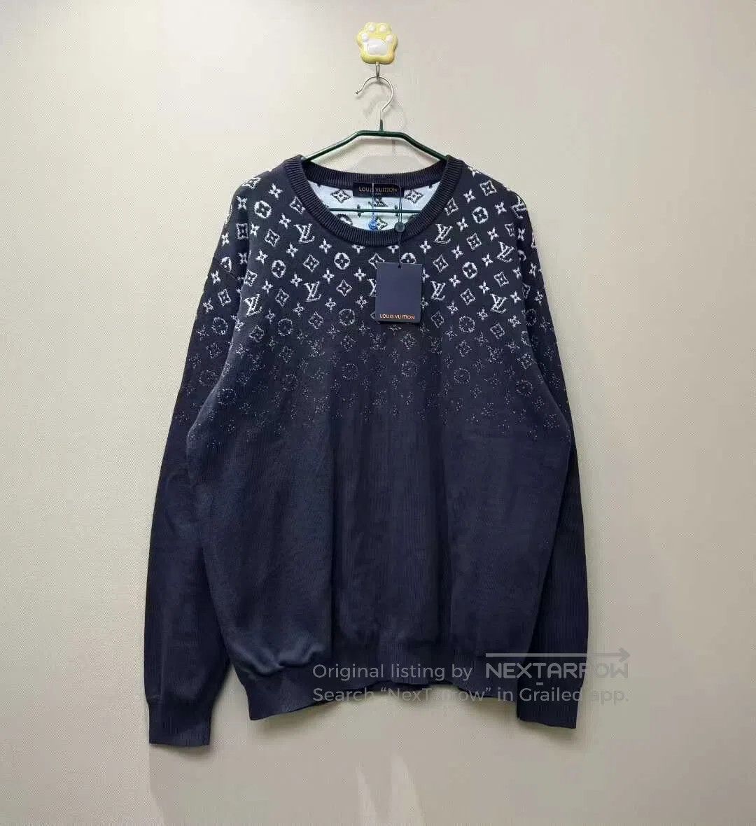 Louis Vuitton Louis Vuitton size 4L Black and Grey Gradient Full Logo Sw Size US M / EU 48-50 / 2 - 1 Thumbnail