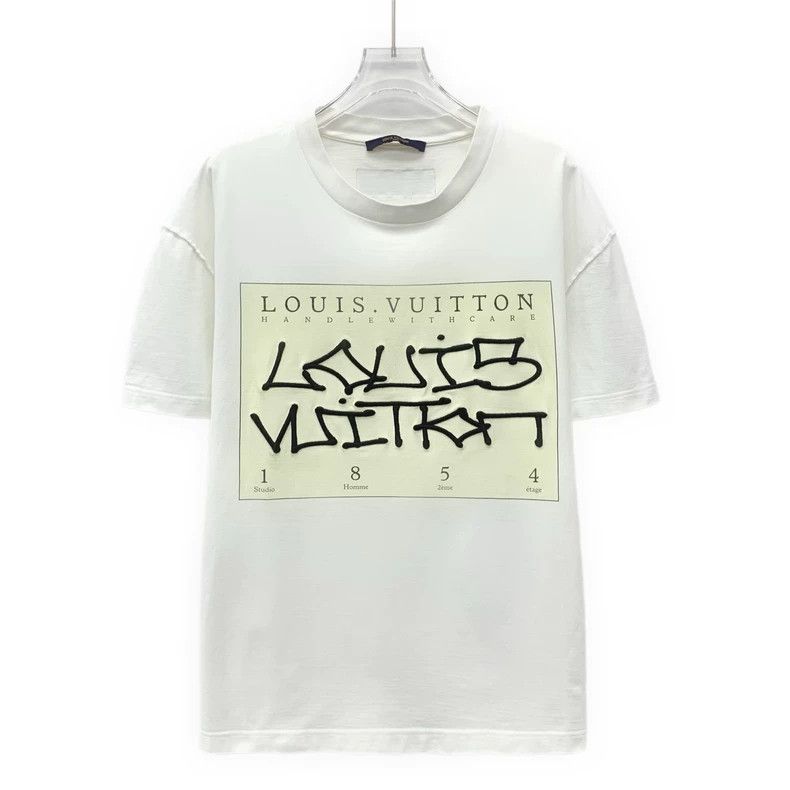 Louis Vuitton Louis Vuitton White logo monogram embroidered cotton crewn Size US M / EU 48-50 / 2 - 1 Thumbnail