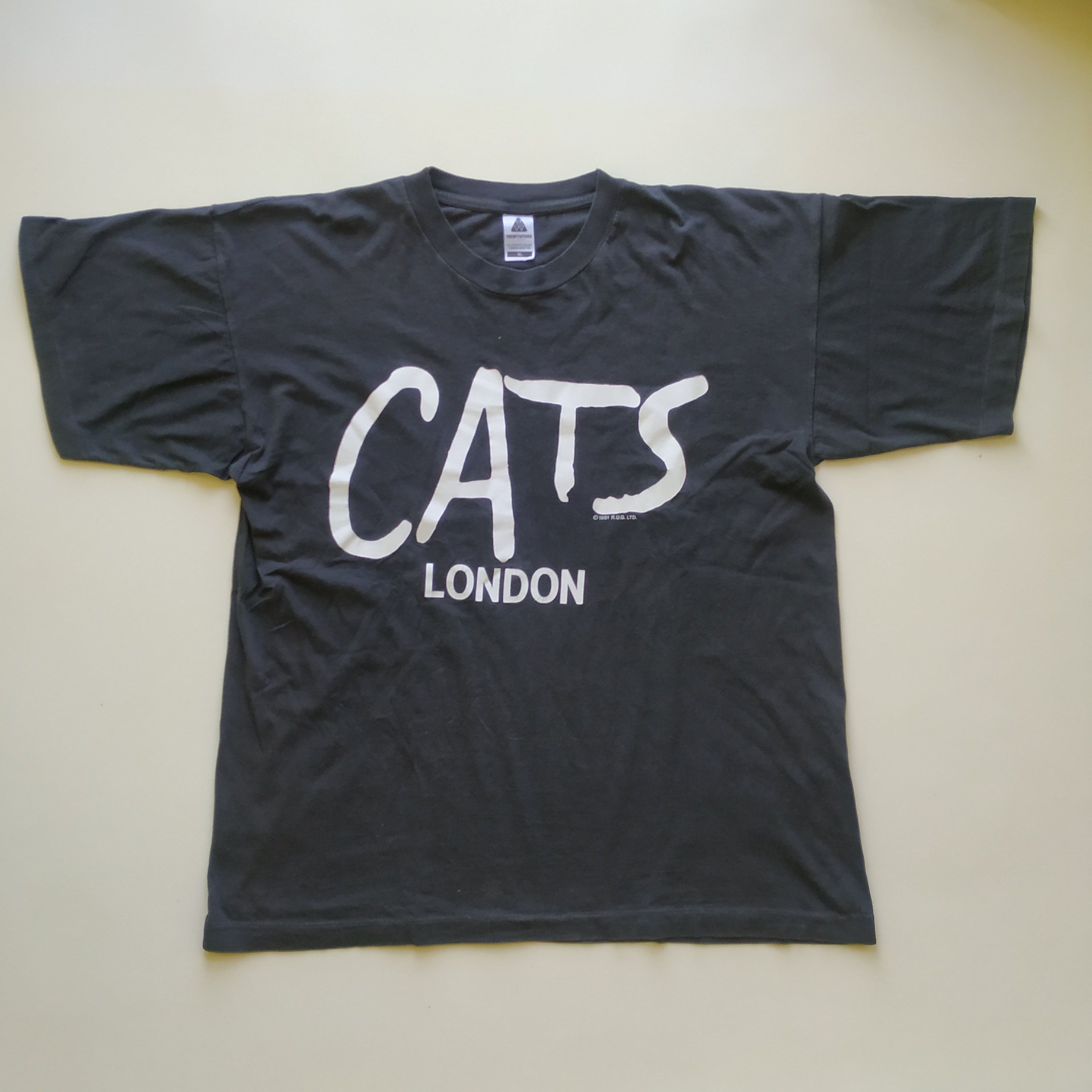 Vintage Vintage Cats Broadway Musical T Shirt XL Size Size US XL / EU 56 / 4 - 1 Thumbnail