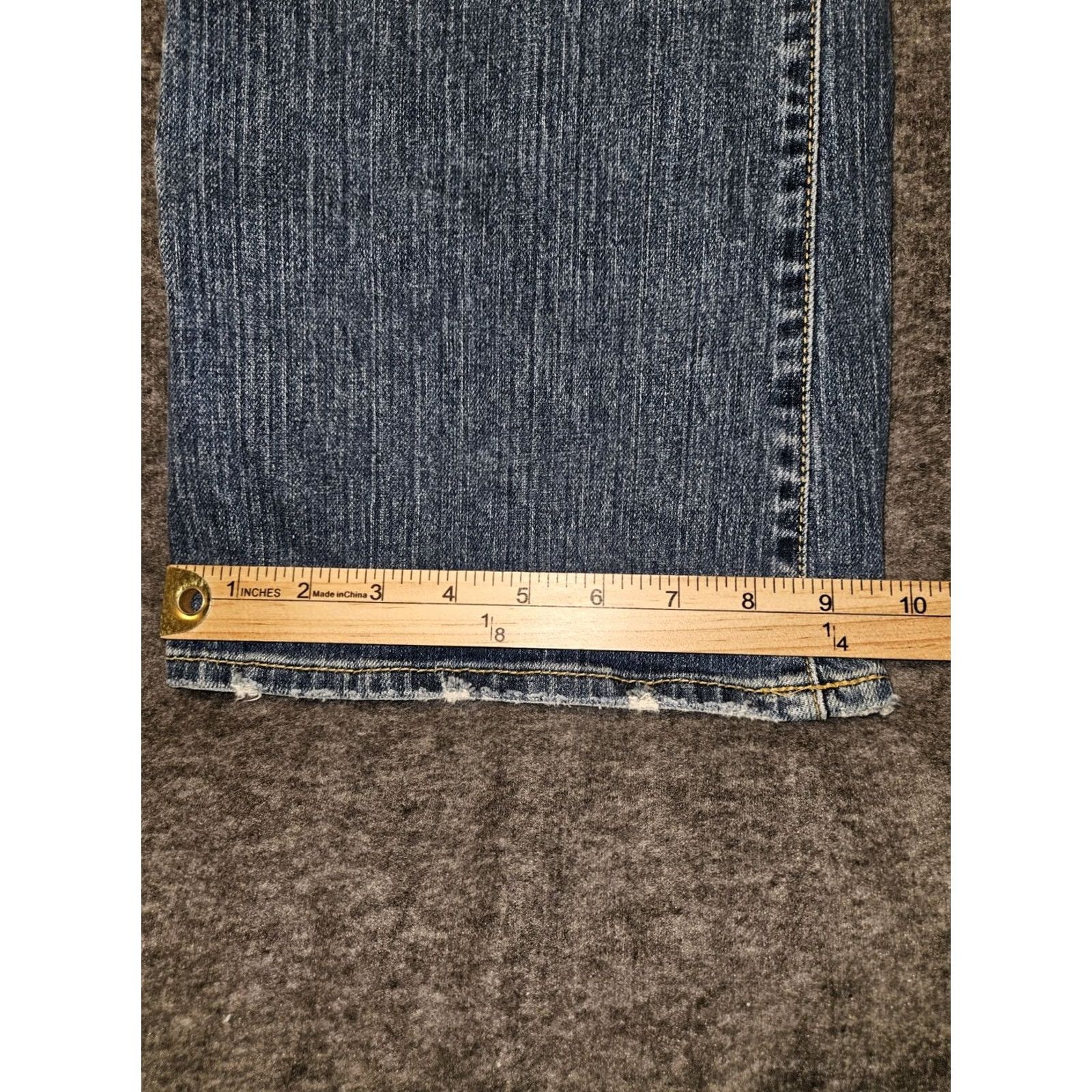 Old Navy VINTAGE Old Navy Jeans Flare 16 Tall Blue Denim 90s Bohemian Preppy Women's Long Inseam 33.5 in Distressed Logo Logo Denim Spandex Cotton Size 38" / US 16 / IT 52 - 7 Thumbnail