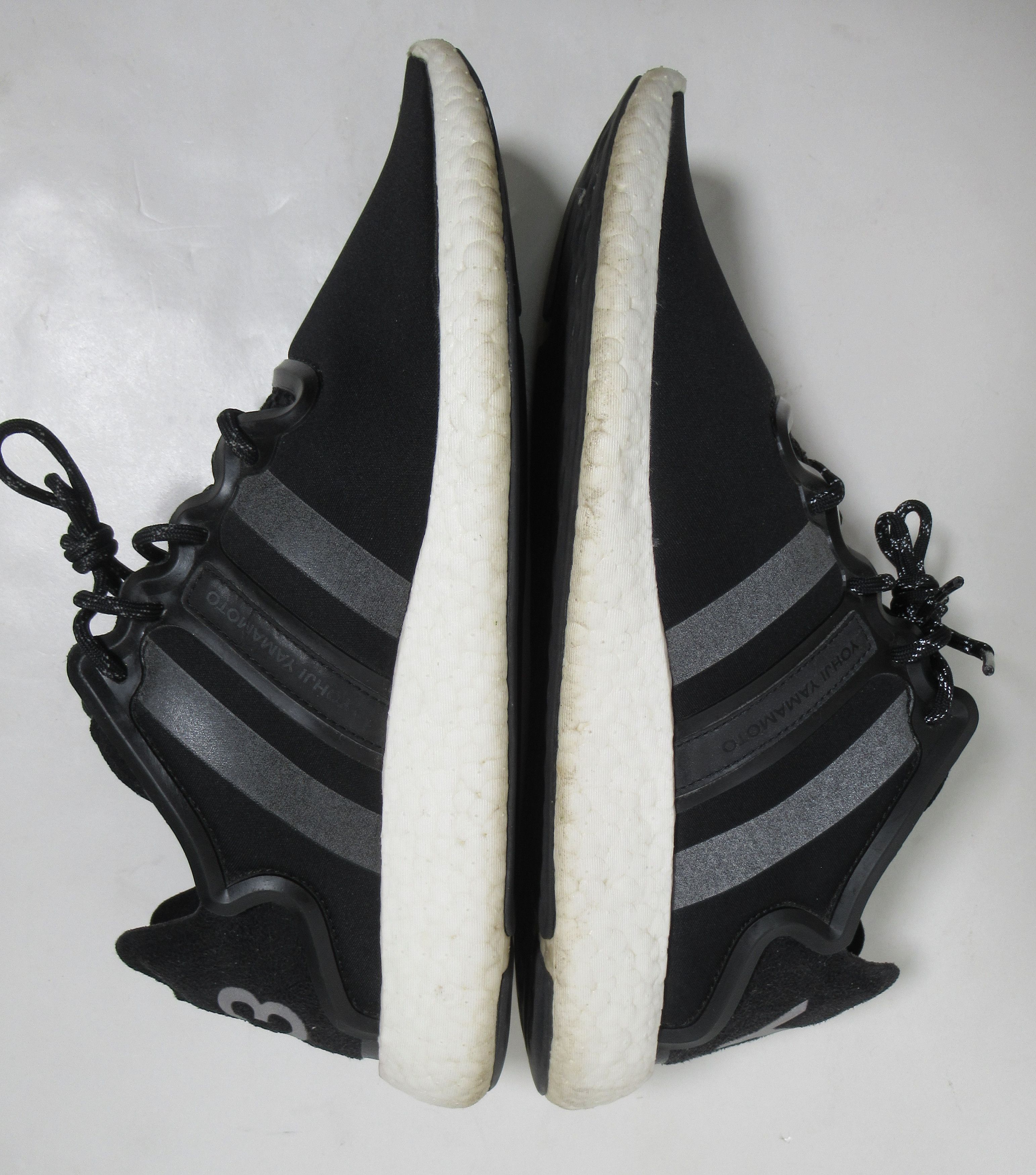 Y-3 Y-3 Yohji Men's Run Reflective Sneaker Black White BB4865 Size US 10.5 / EU 43-44 - 9 Thumbnail