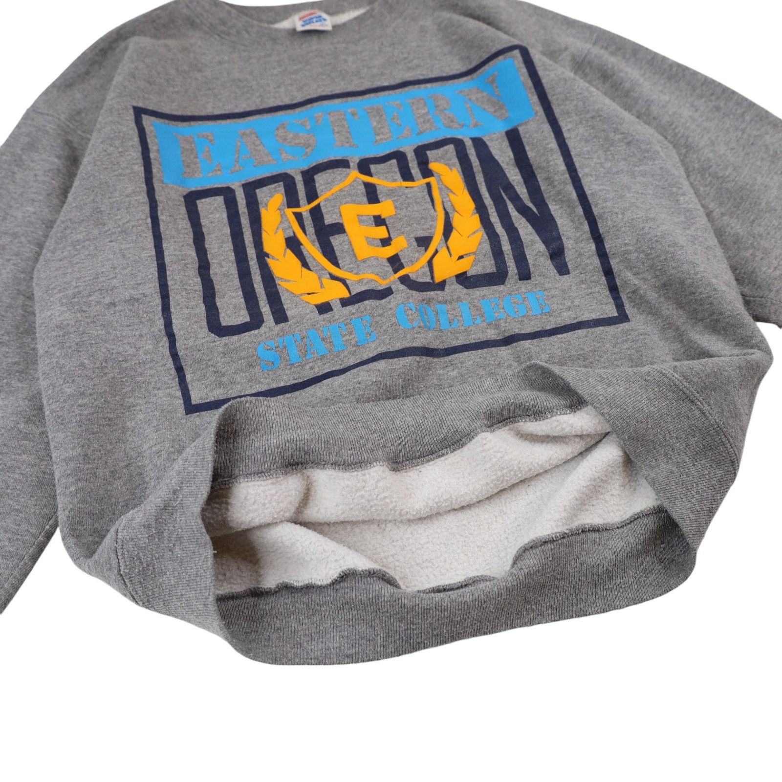 Vintage Vintage 90s Eastern Oregon State College Graphic Sweatshirt Size US M / EU 48-50 / 2 - 8 Thumbnail