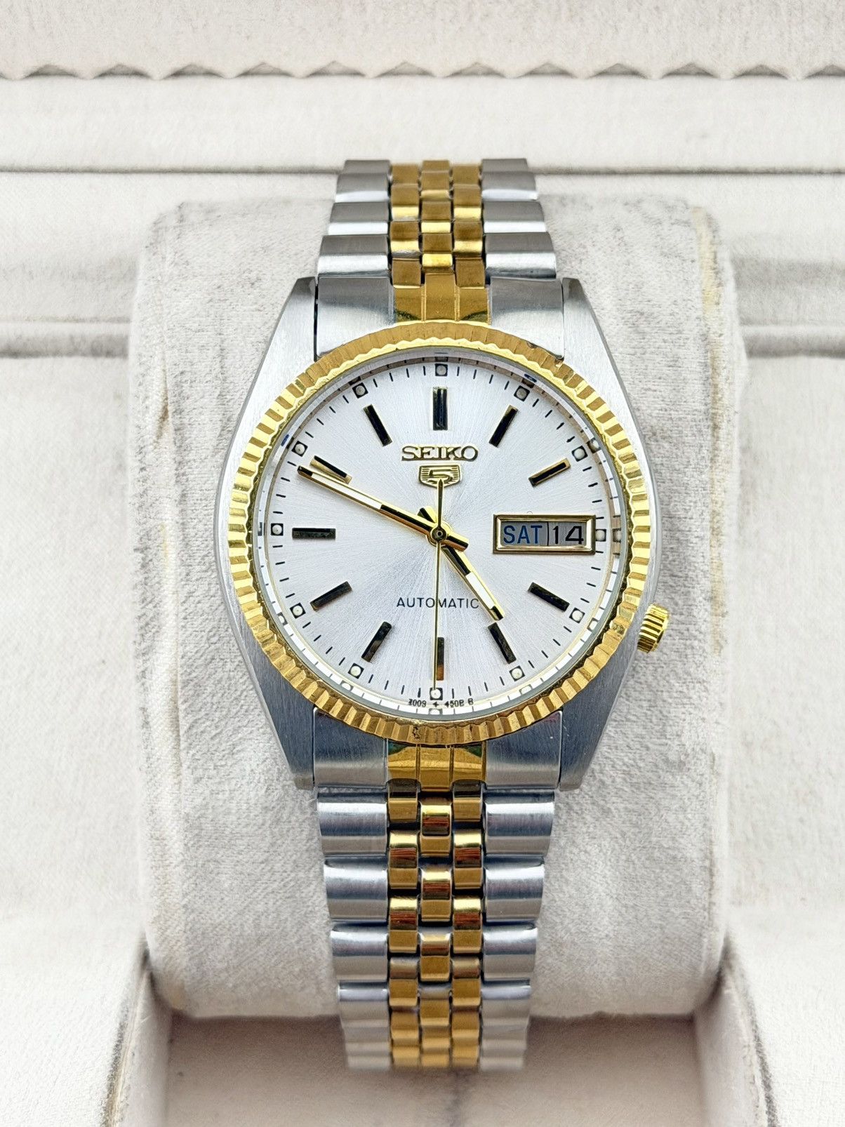 green emerald velvet dress Seiko Men's SNXJ90 37mm Dress Watch, Gold Silver, Automatic, Crystal :  Amazon.com.au: Clothing, Shoes & Accessories main image 0