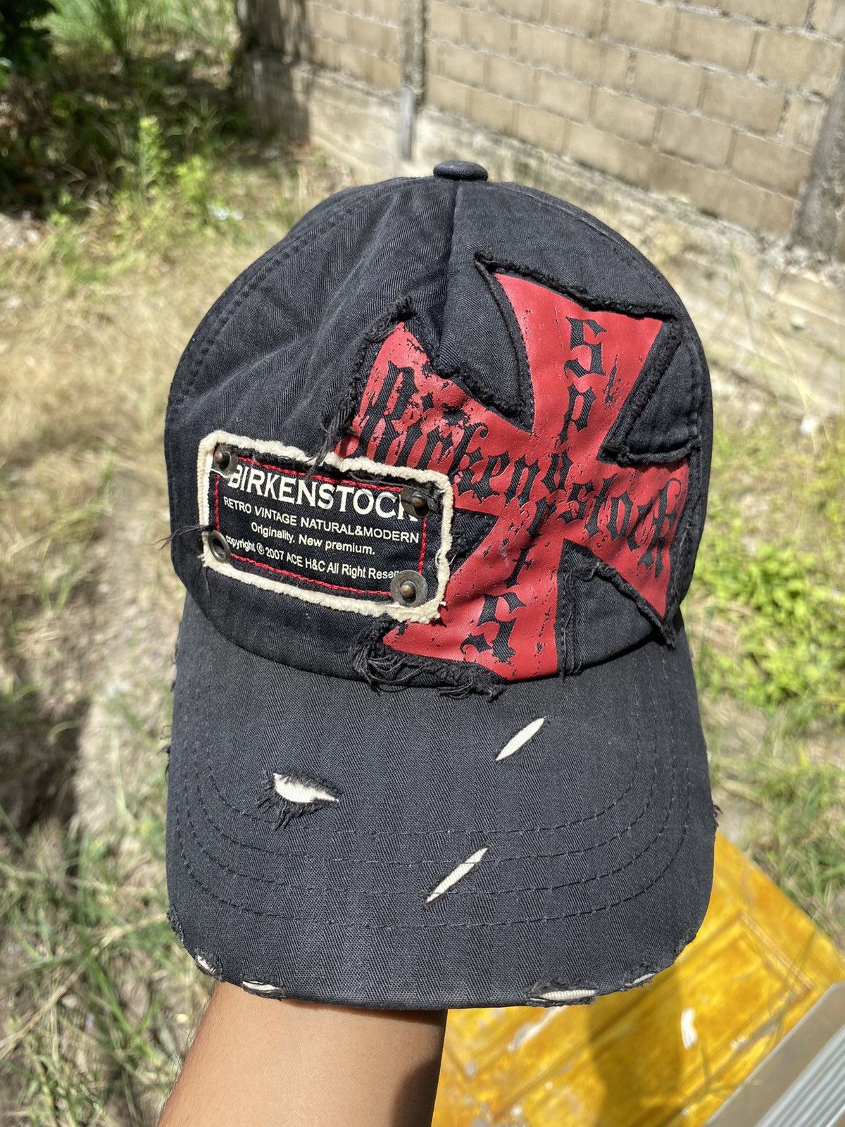 Isamu Katayama Backlash Vintage birkenstock distressed hats Size ONE SIZE - 3 Thumbnail