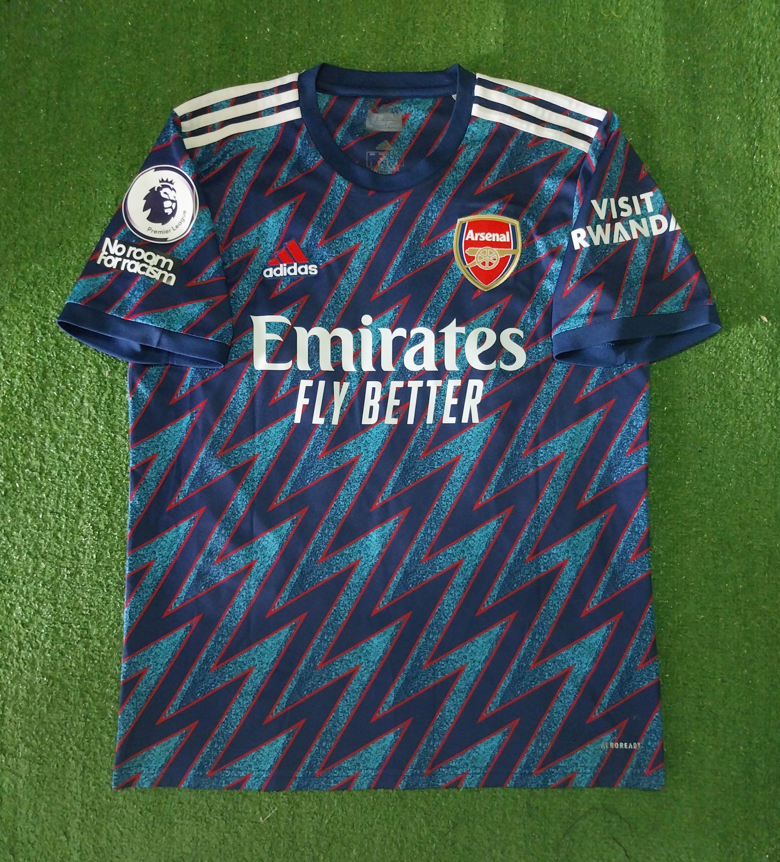 Adidas Arsenal 3rd 2021/2022 saka jersey football Size US M / EU 48-50 / 2 - 1 Thumbnail