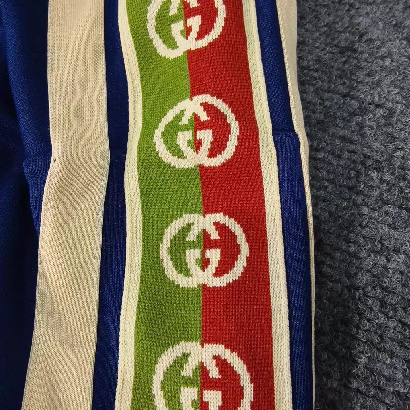 Gucci Gucci Deep Blue Side Logo Stripe Panel Zip Jacket S Size US S / EU 44-46 / 1 - 3 Thumbnail