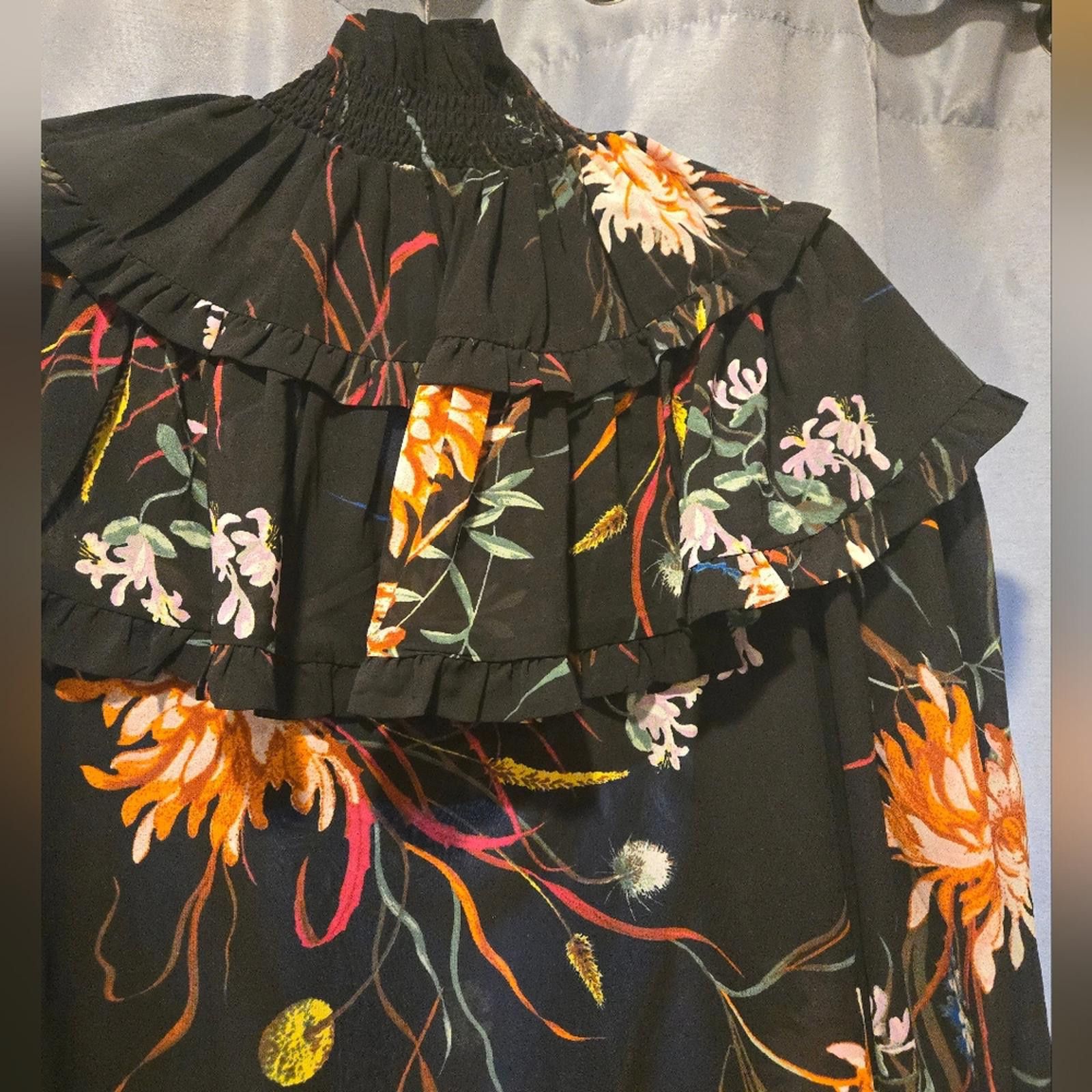 Designer H&M Floral Ruffle Detail Top Size M / US 6-8 / IT 42-44 - 5 Thumbnail