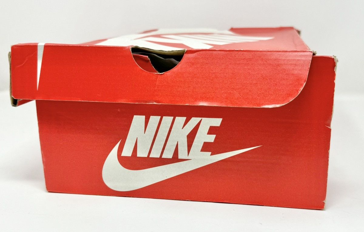 Nike 2018 Nike Air Max 97 OG QS Metallic Gold size 10 Size US 10 / EU 43 - 12 Thumbnail
