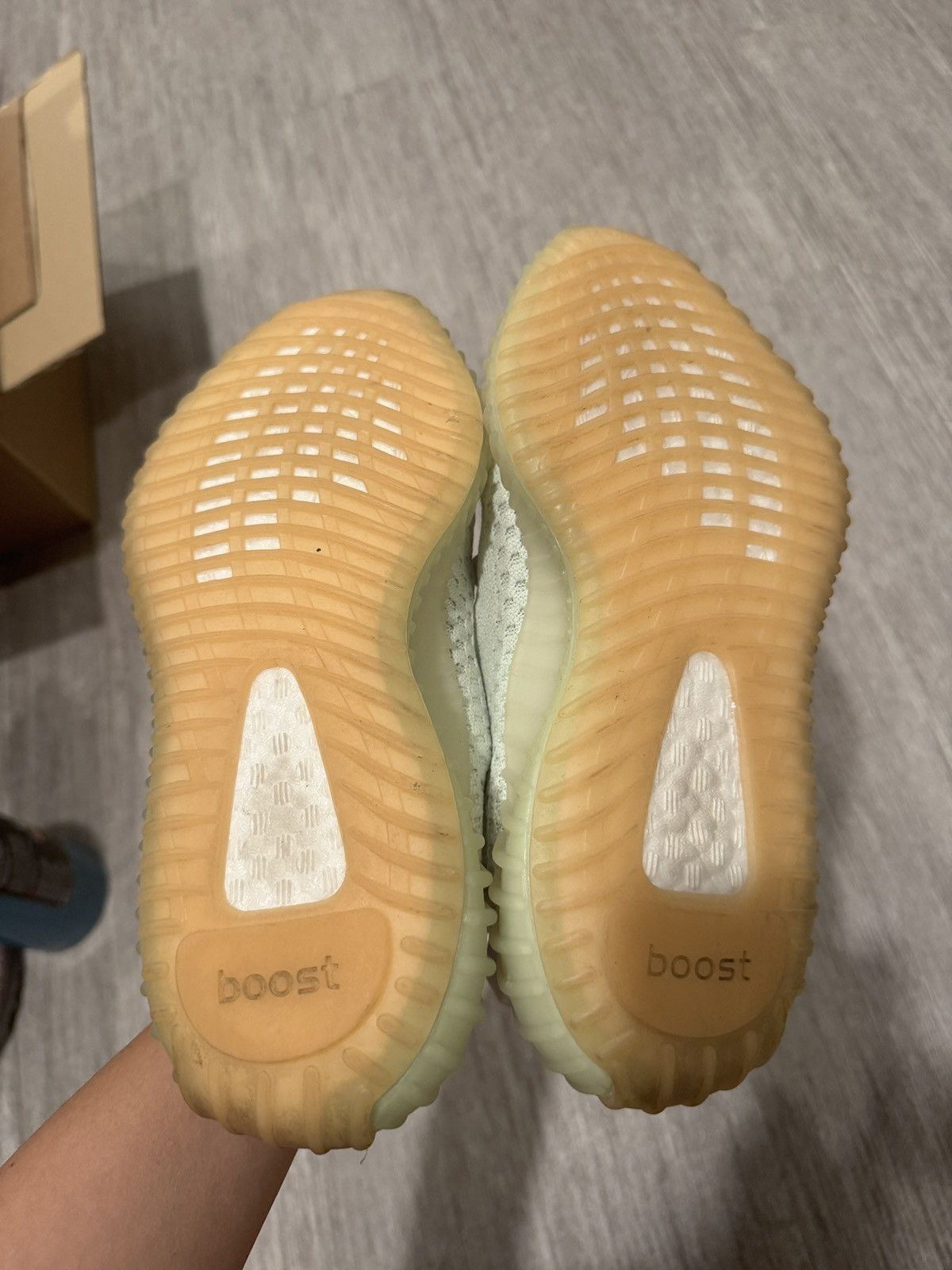 Adidas Adidas Yeezy Boost 350 v2 Hyperspace Size US 5 / EU 37 - 5 Thumbnail