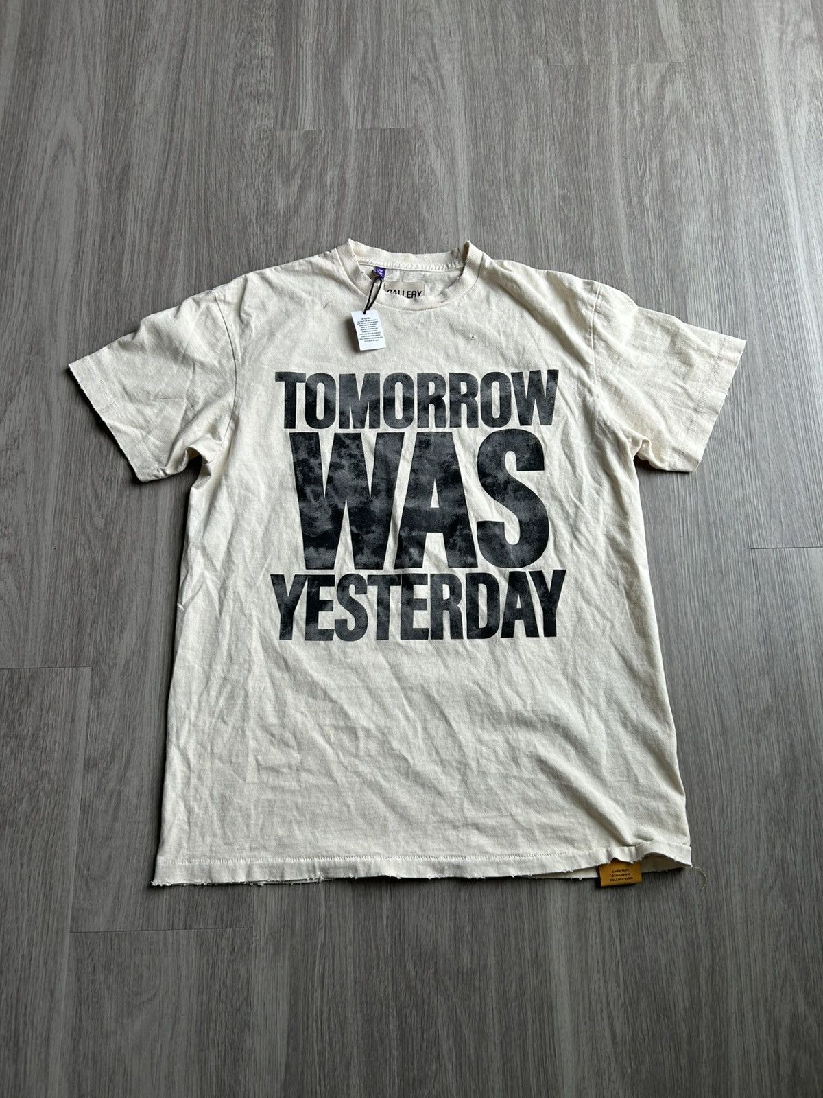 Gallery Dept. Tomorrow Was Yesterday T-Shirt Size Medium