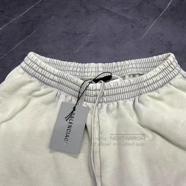 Balenciaga Balenciaga 25 Distressed Logo Shorts. Size US 34 / EU 50 - 3 Thumbnail