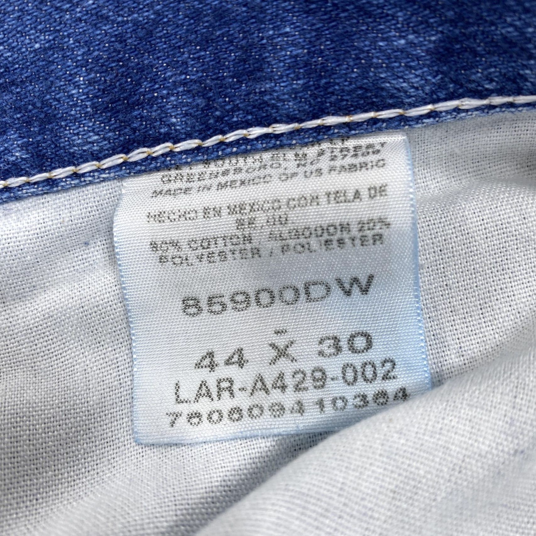 Wrangler Wrangler Jeans Mens 44x30 Blue Denim Medium Wash Relaxed Straight Size US 44 / EU 60 - 3 Thumbnail