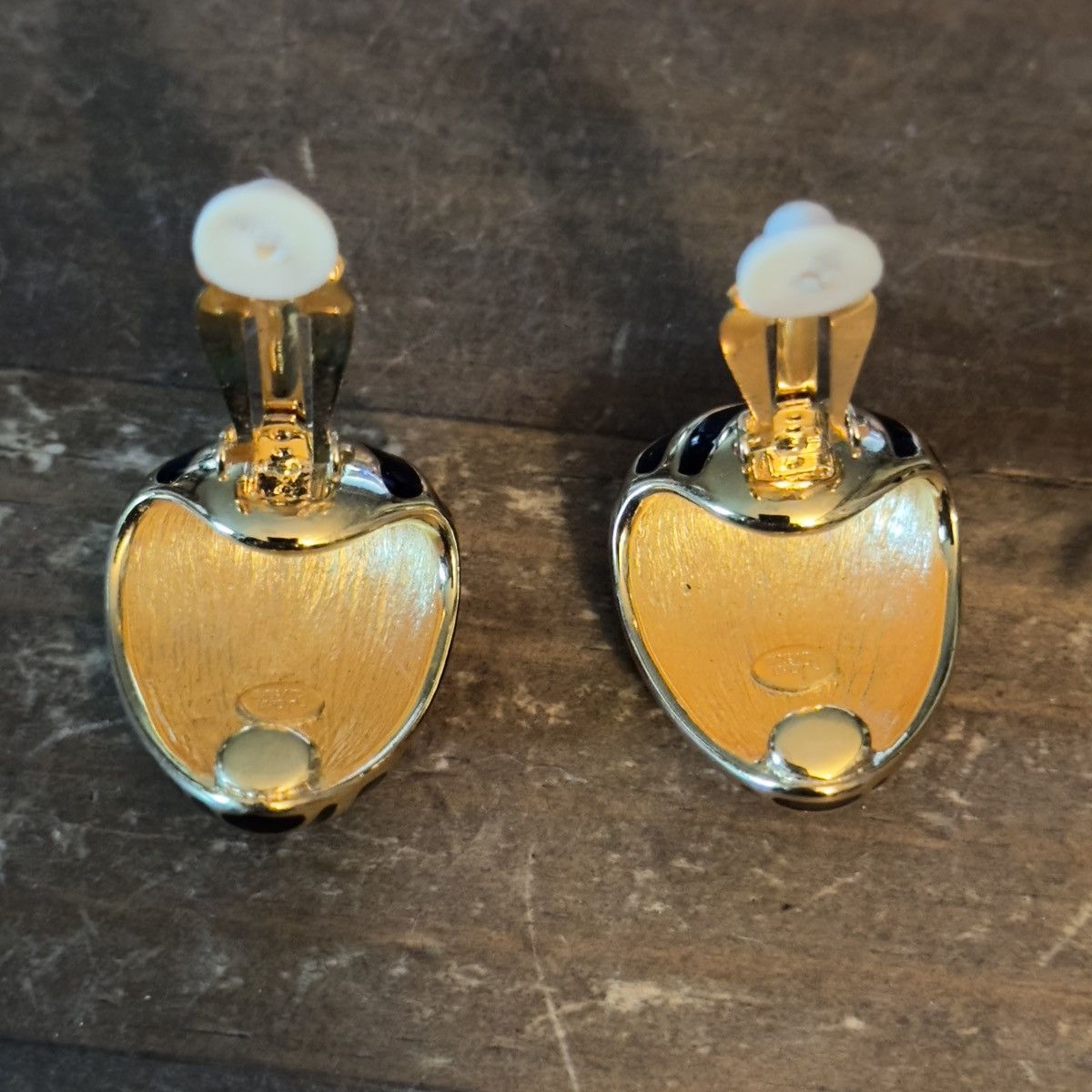 Joan Rivers Vintage Joan Rivers zebra striped clip on earrings Size ONE SIZE - 5 Thumbnail