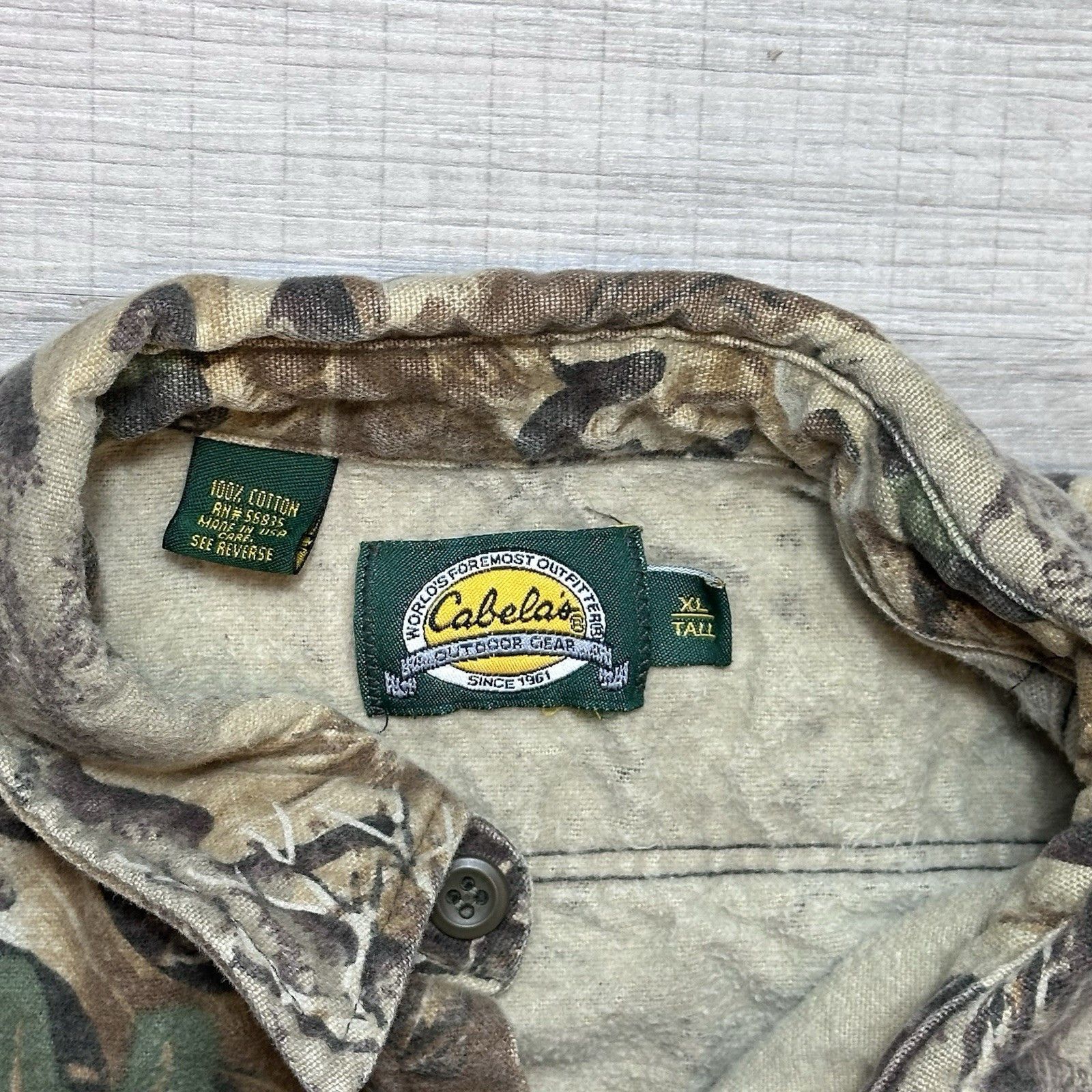 Cabelas Vintage Cabelas Mens Camouflage Button-Up Outdoor Shirt XLT Size US XL / EU 56 / 4 - 7 Thumbnail