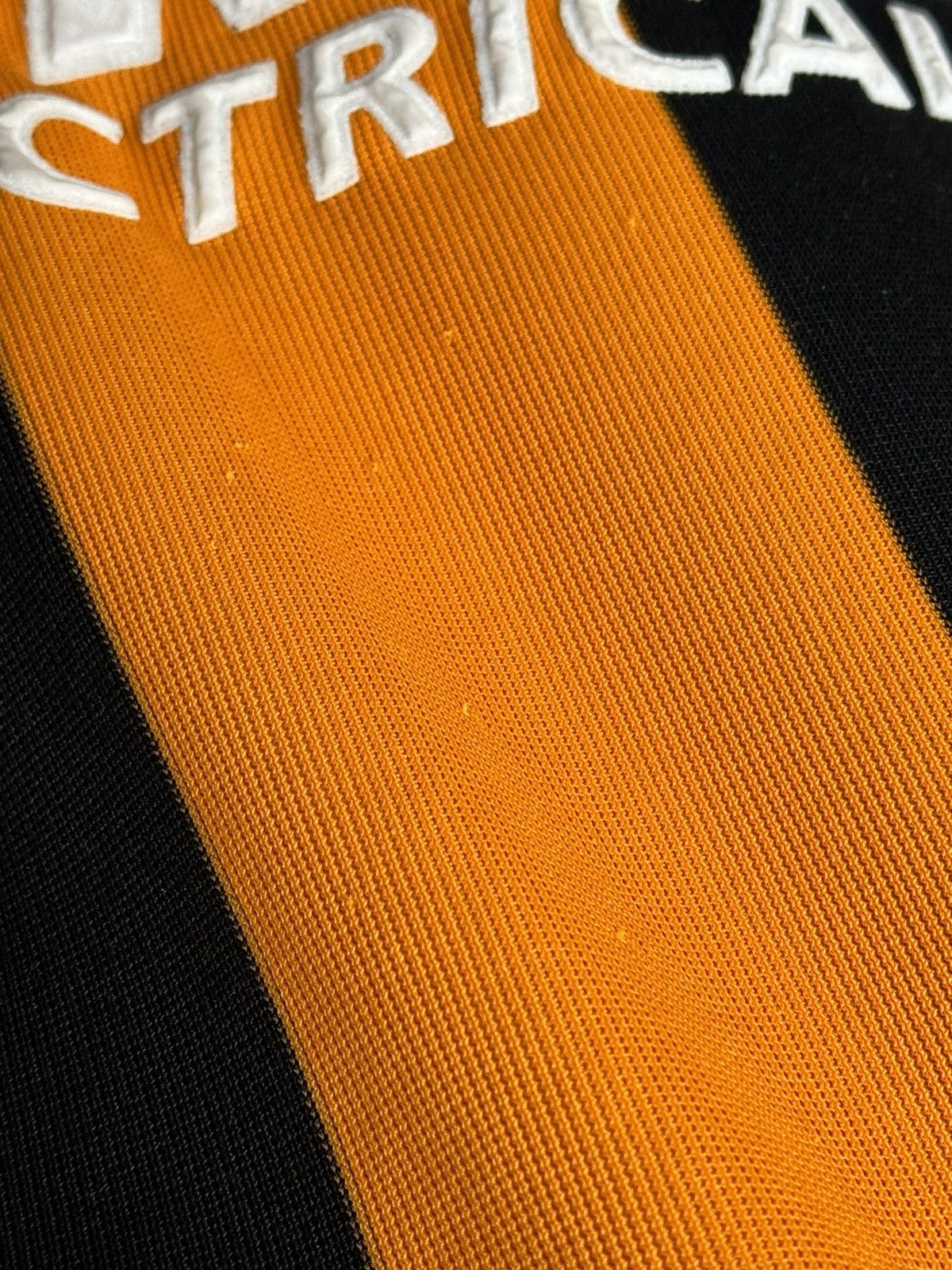 Diadora Hull City 04/05 Home Football Long Sleeve Jersey Size US S / EU 44-46 / 1 - 6 Thumbnail