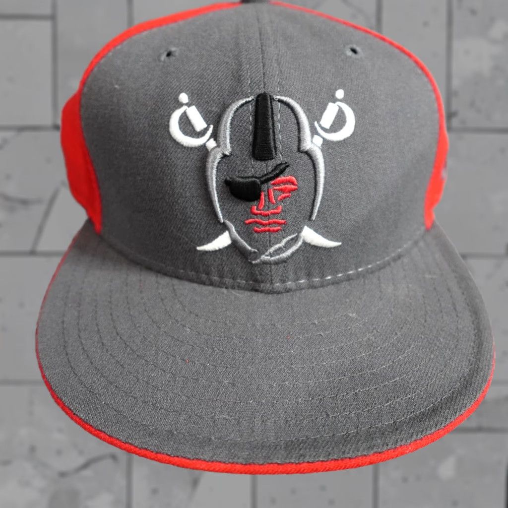 New Era VINTAGE Raiders Hat 7 1/8 Gray 59Fifty New Era 100% Wool Made in USA Men Baseball Cap Retro Wool Gray 7 1/8 Mens Size ONE SIZE - 1 Thumbnail