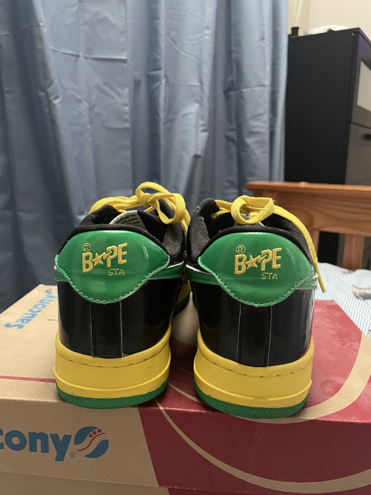 Bape × Kaws Bapesta Kaws Size US 8.5 / EU 41-42 - 2 Thumbnail