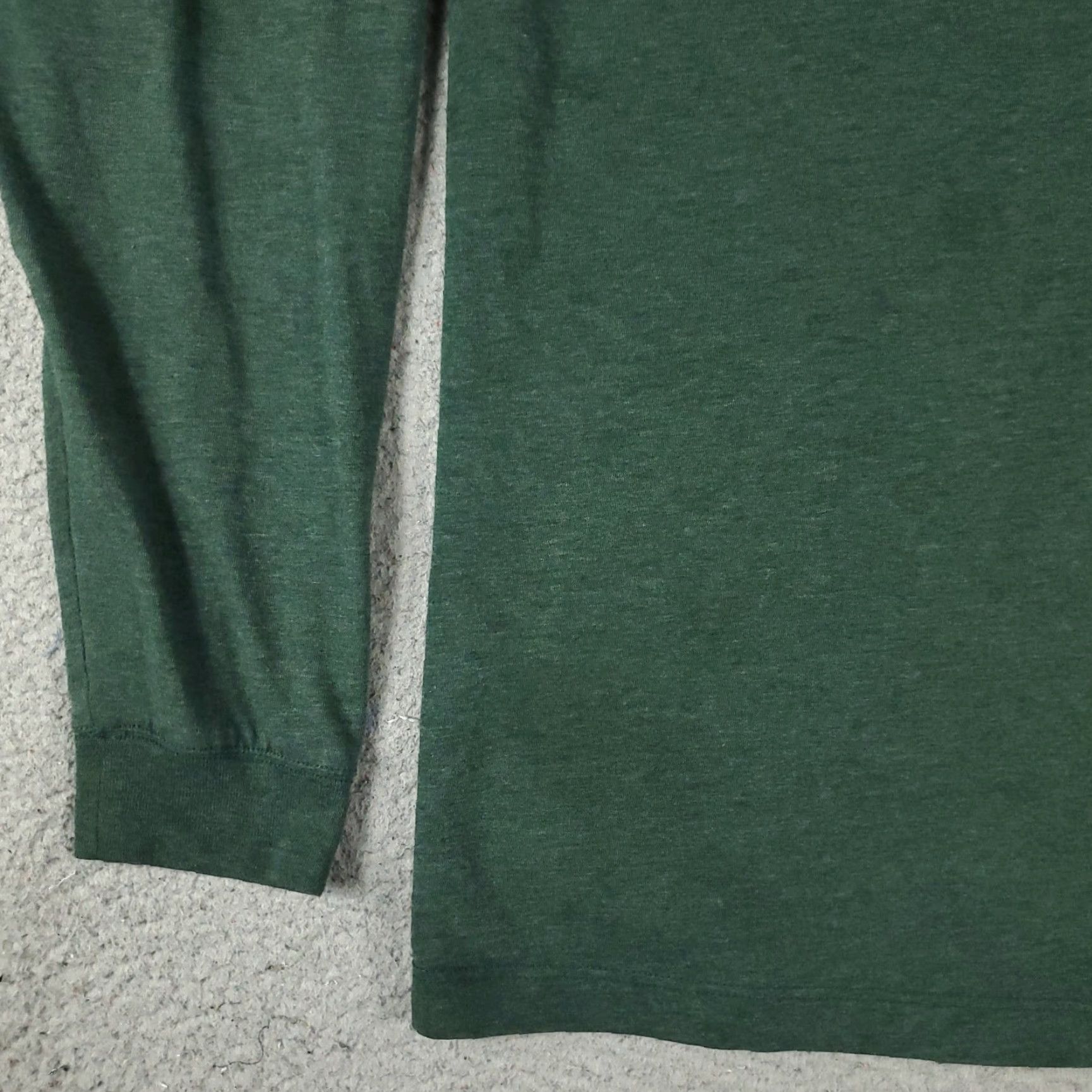Vineyard Vines Vineyard Vines T Shirt XS Green Casual Long Sleeve *STAINED* Mens Size US XS / EU 42 / 0 - 3 Thumbnail