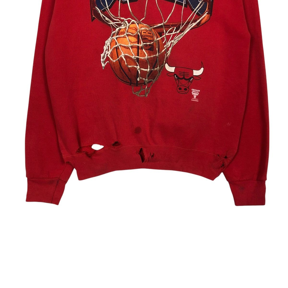 NBA 🔥VINTAGE CHICAGO BULLS SWEATSHIRT DISTRESSED DESIGN RARE Size US M / EU 48-50 / 2 - 10 Thumbnail