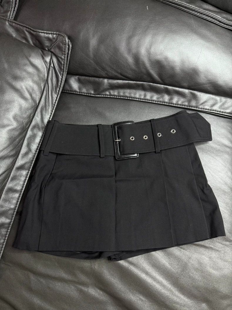 Givenchy Black Wool Dress Shorts - dmc
