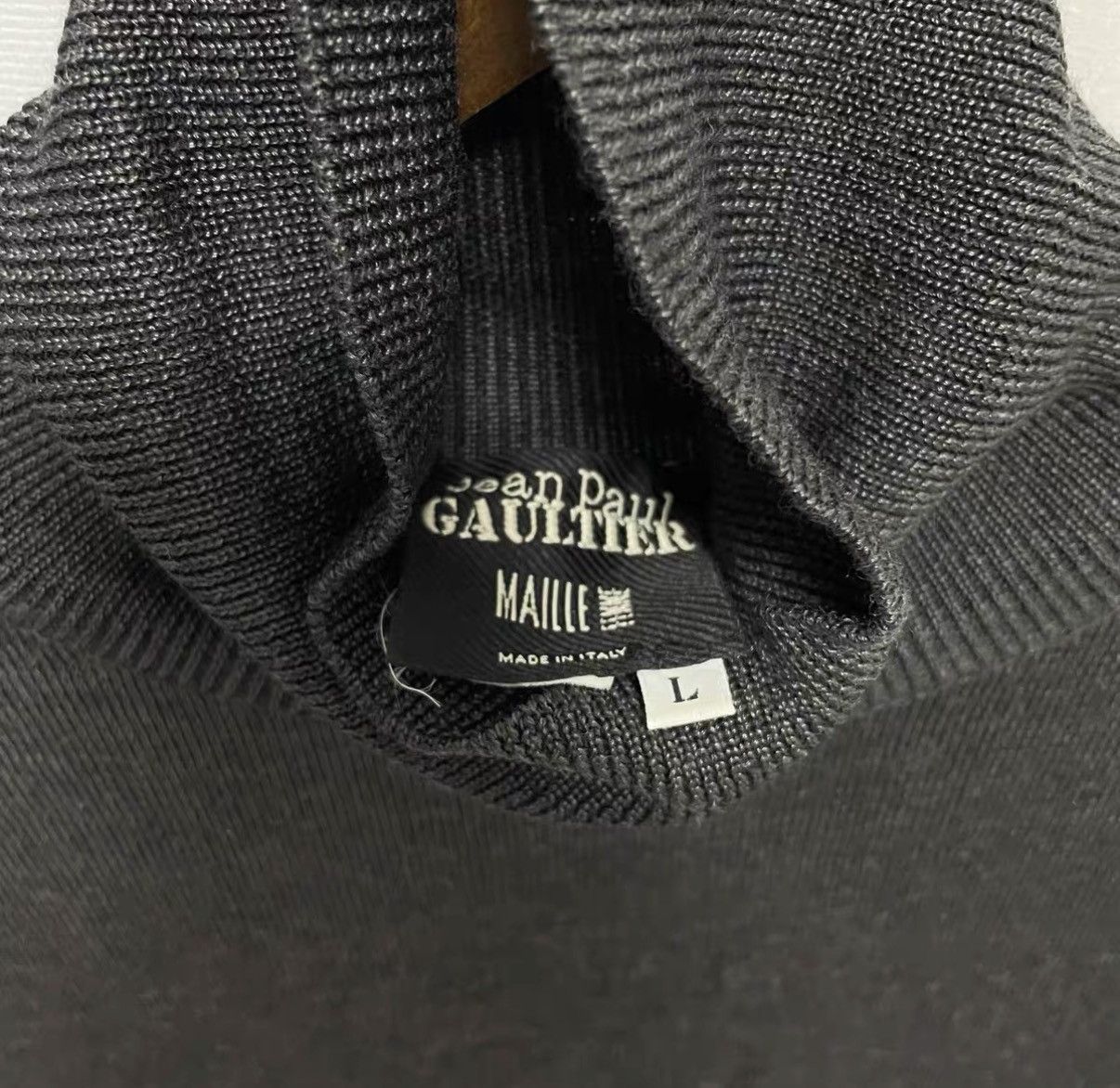 Jean Paul Gaultier Jean Paul Gaultier MAILE Shoulder Padded Sweater J29 Size US L / EU 52-54 / 3 - 3 Thumbnail