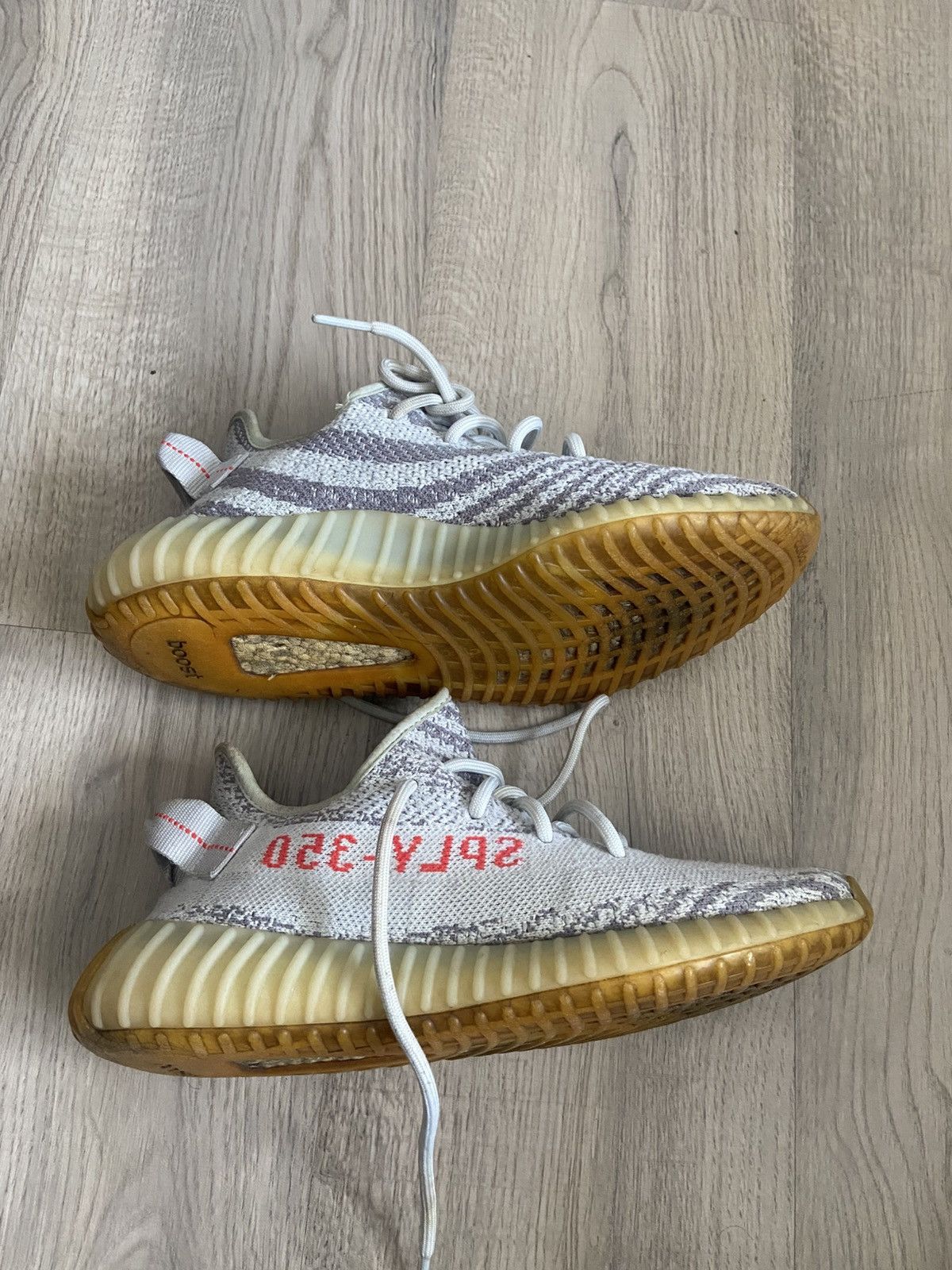 Yeezy Adidas Yeezy Boost 350 V2 Low Blue Tint Size US 8 / EU 41 - 2 Thumbnail