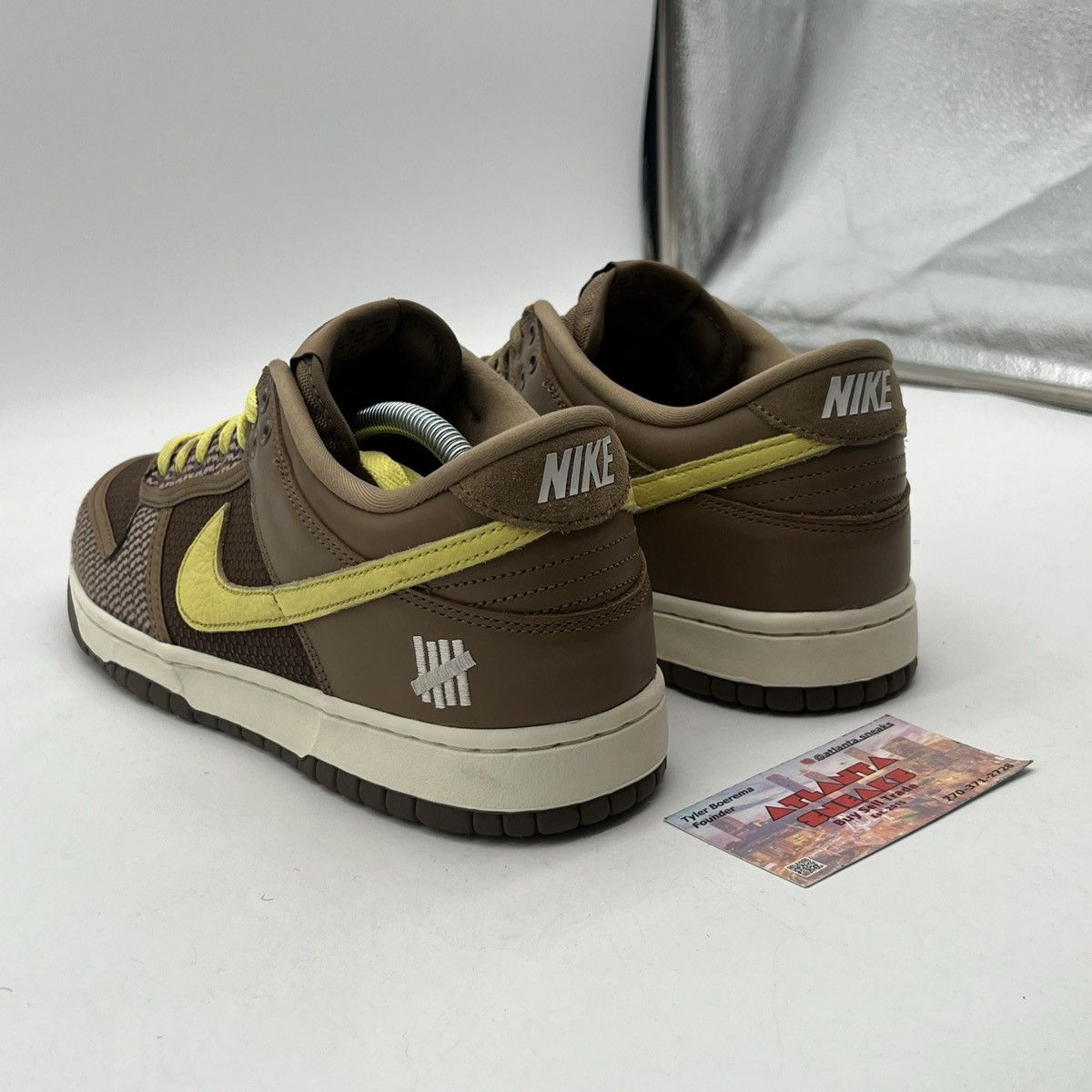 Nike Undefeated x nike dunk low canteen Size US 10 / EU 43 - 4 Thumbnail