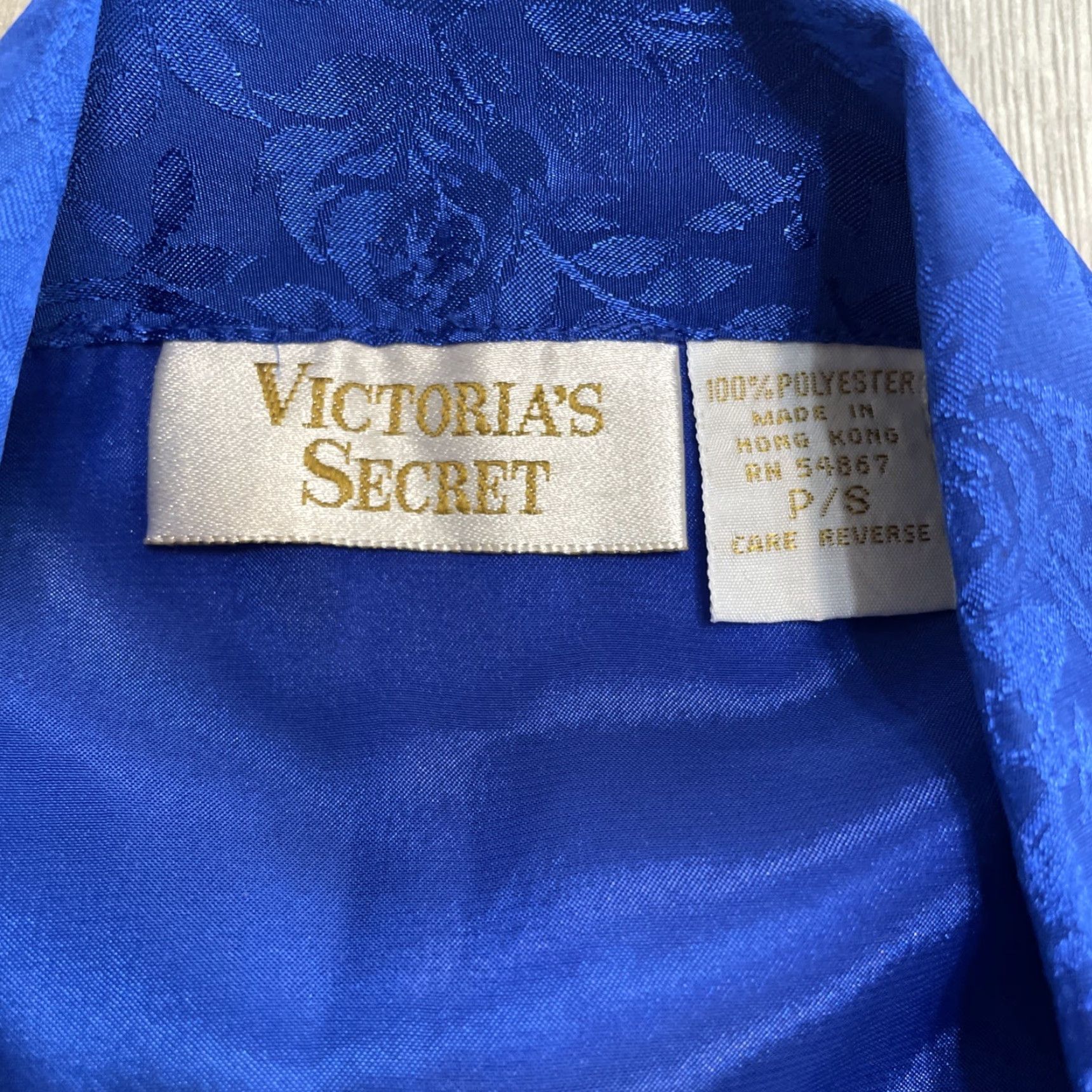 Victoria's Secret VINTAGE Victoria's Secret Satin Sleepshirt Navy Blue Button-Front Shirt Women S Small Satin Polyester 90s Theme Metal Mens/Womens Size S / US 4 / IT 40 - 3 Thumbnail