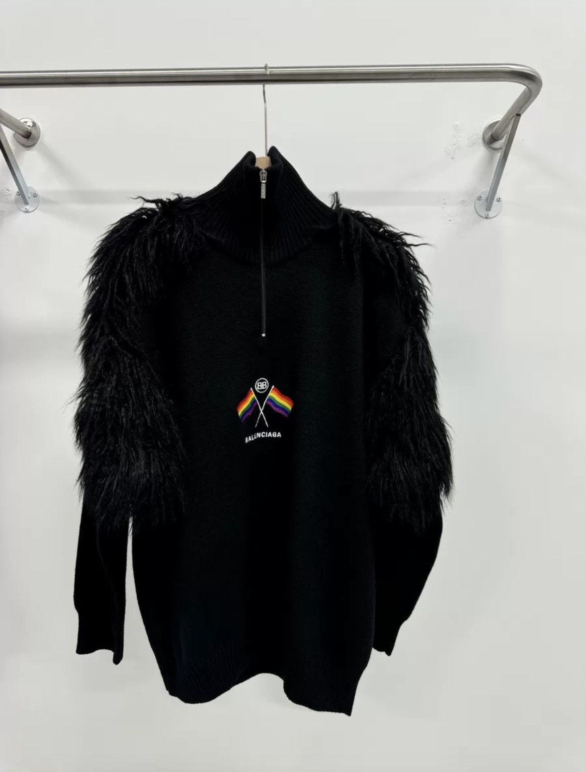 Balenciaga Balenciaga 18fw flag sweater Size US M / EU 48-50 / 2 - 1 Thumbnail