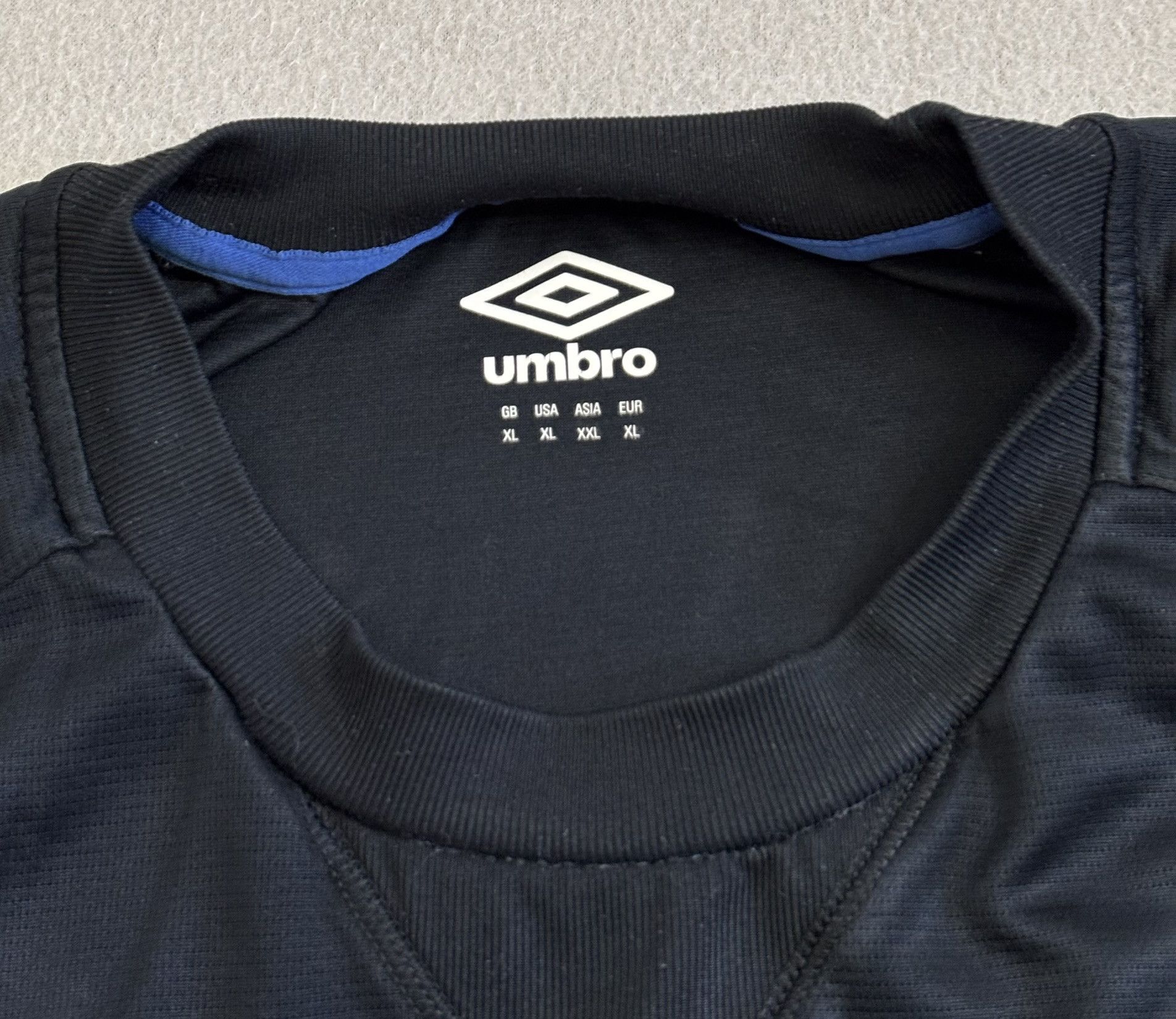 Umbro Everton FC 2014/2015 Umbro Football Jersey Size XL Size US XL / EU 56 / 4 - 15 Thumbnail