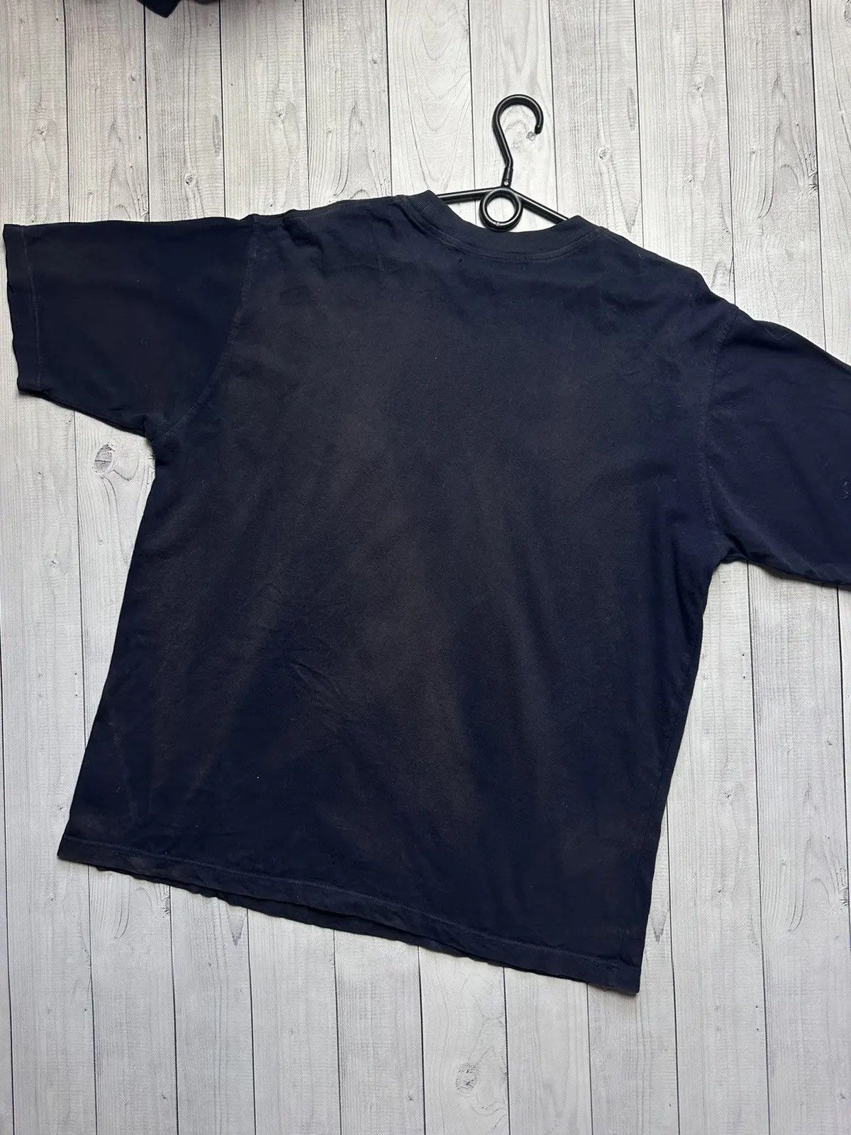 Burberry Vintage Burberrys logo tee size L distressed Size US L / EU 52-54 / 3 - 6 Thumbnail