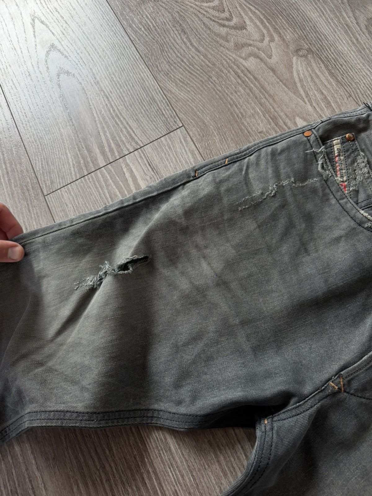 Diesel Vintage Diesel Industry DistressedDenim Thavar Selvage Jeans Size US 32 / EU 48 - 20 Thumbnail