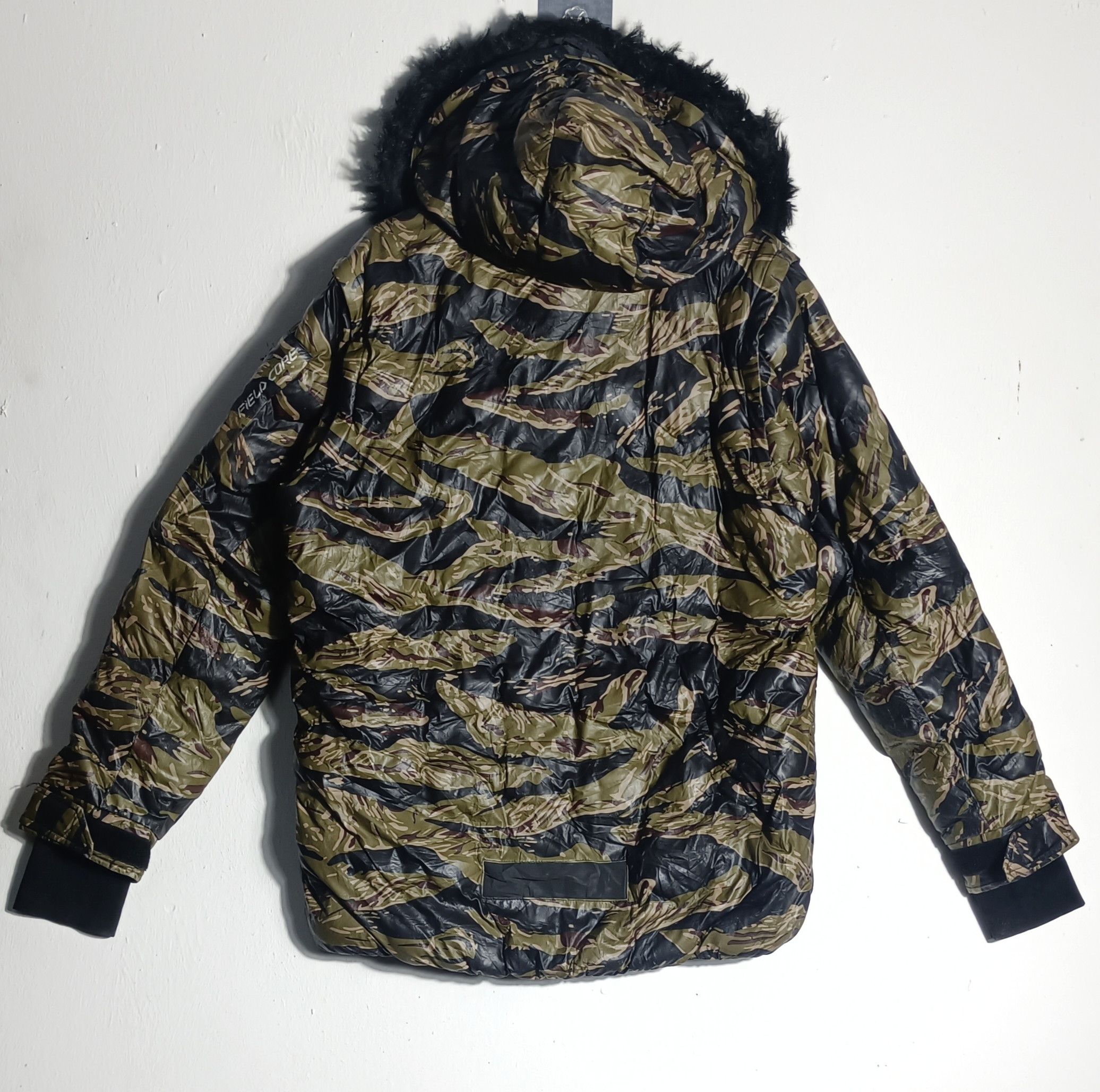Japanese Brand × Outdoor Research × Vexed Generation 2000s Field Core 2 way Puffer Camo Size US XXL / EU 58 / 5 - 3 Thumbnail