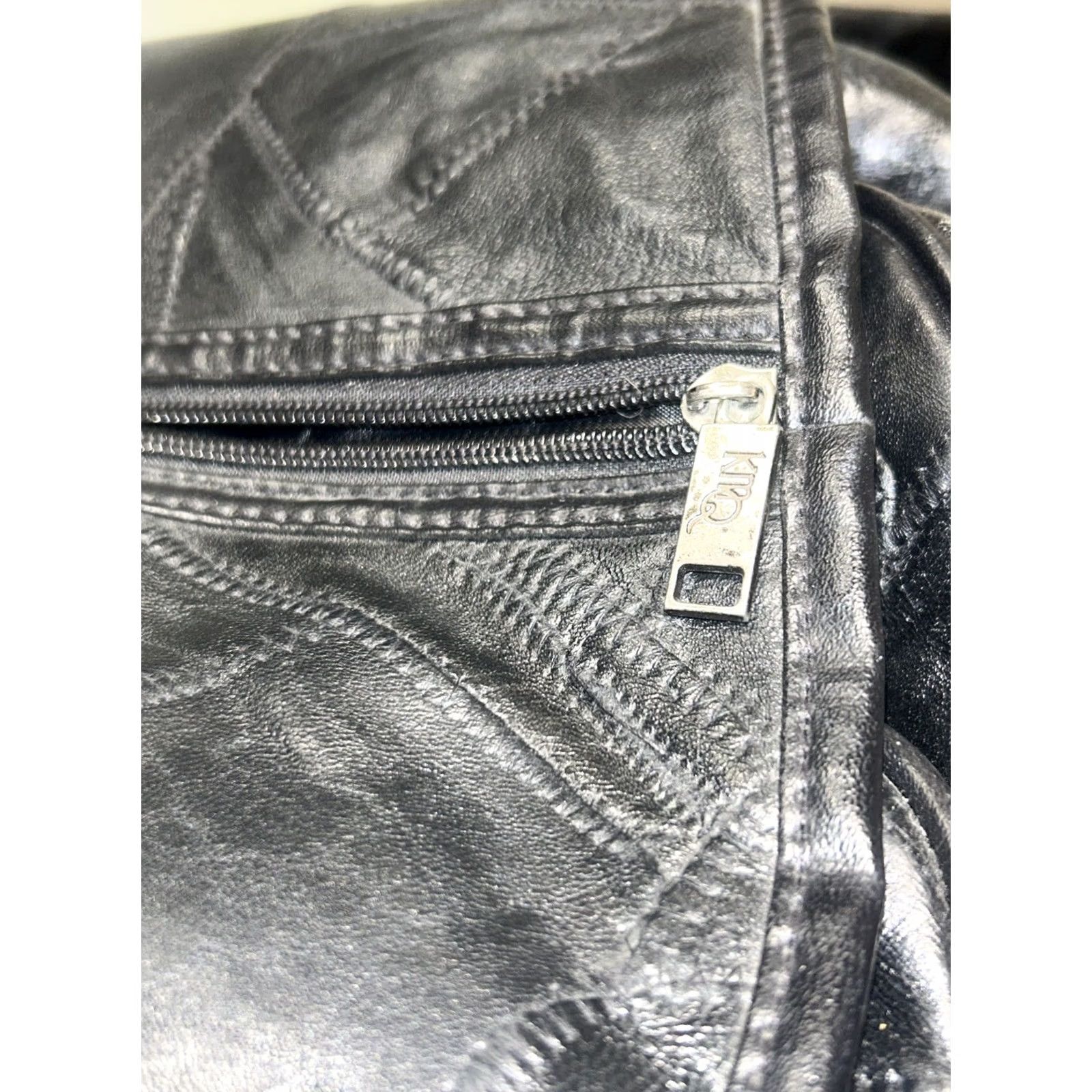 Vintage VINTAGE Patched Leather Multi Pocket Backpack KMQ Black Unisex Adults Leather Backpack Pockets Vintage style Size ONE SIZE - 3 Thumbnail