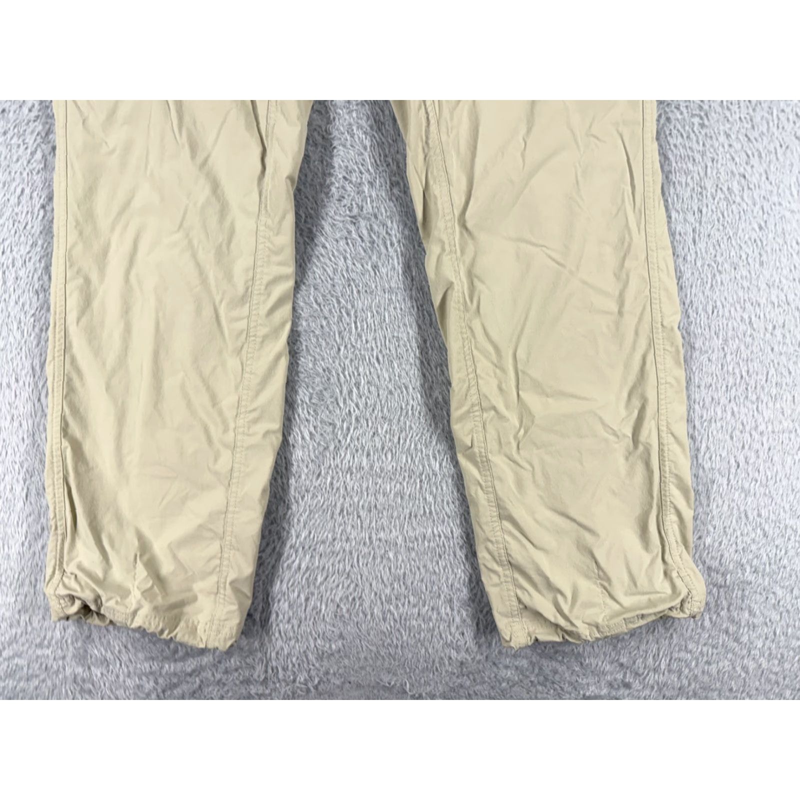 Vintage L.L. Bean Women's Cargo Pants Size 12 Beige Straight Leg Nylon Blend Hike 32x31 Size 34" / US 12 / IT 48 - 2 Thumbnail