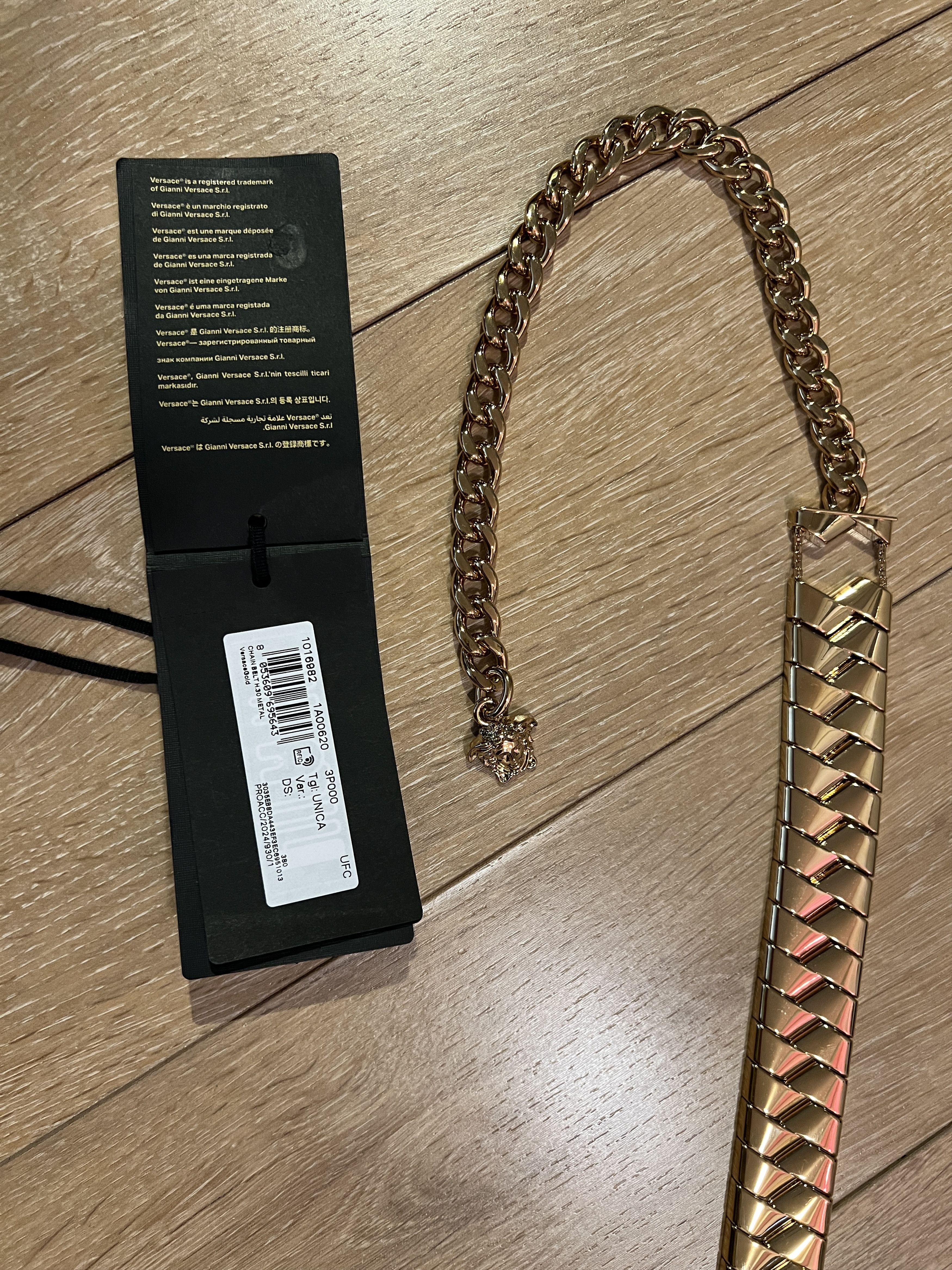 Versace $3225 new VERSACE rare runway metal chain BELT medusa gold Size ONE SIZE - 15 Thumbnail