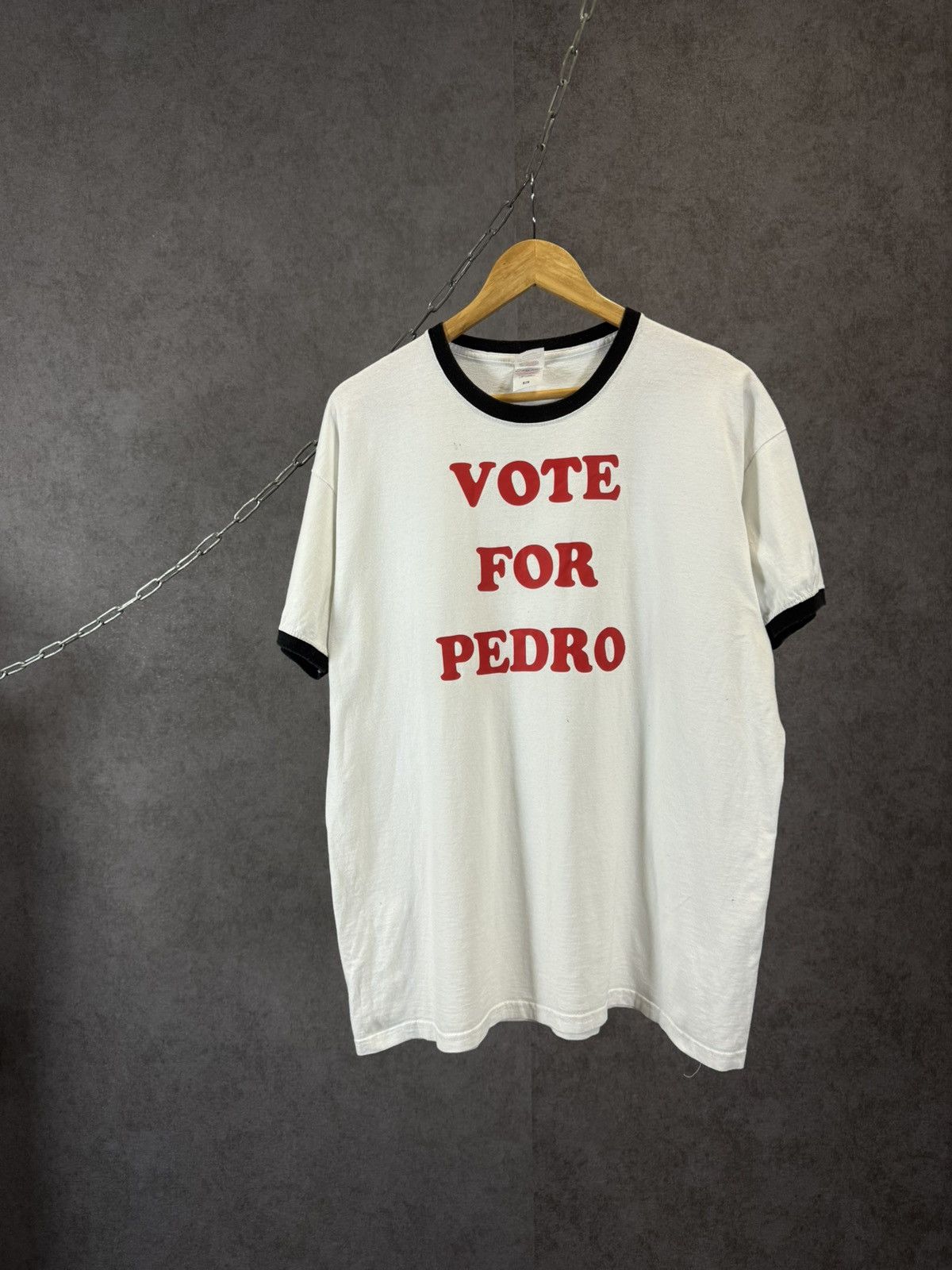 Vintage Vote for Pedro Napoleon Dynamite movie tee Size US XL / EU 56 / 4 - 1 Thumbnail