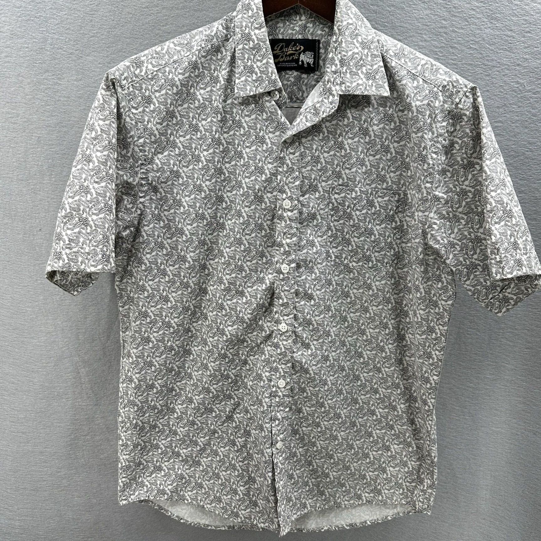 Bark Dukes Bark American Sportswear Shirt Mens M Gray Floral Paisley Preppy Button-Up Collared Short Sleeve Vintage Casual Formal Party/Cocktail 90s? Size US M / EU 48-50 / 2 - 2 Thumbnail