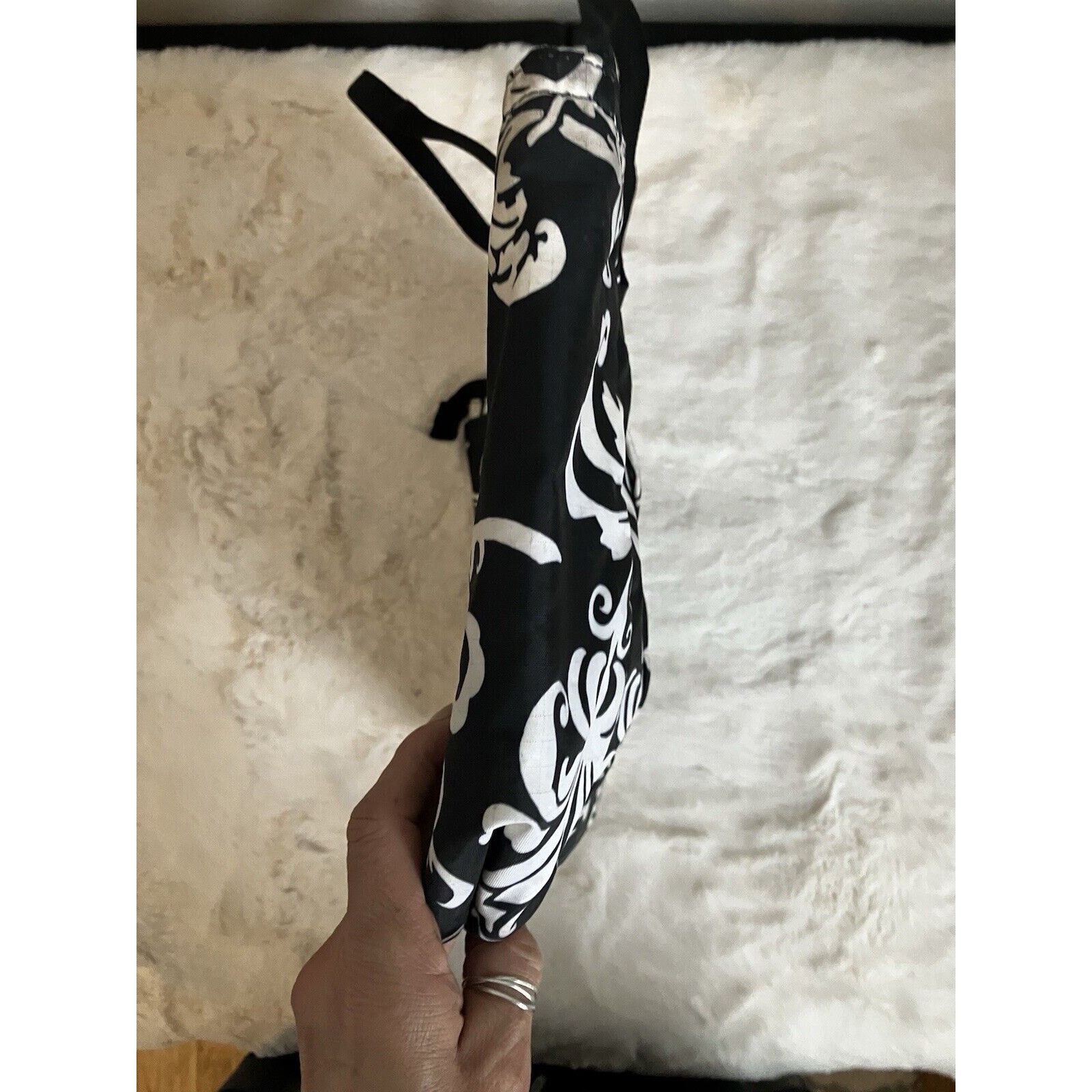 Brighton BRIGHTON BLACK & WHITE SWIRL HANDBAG WATERPROOF LINING Size ONE SIZE - 7 Thumbnail