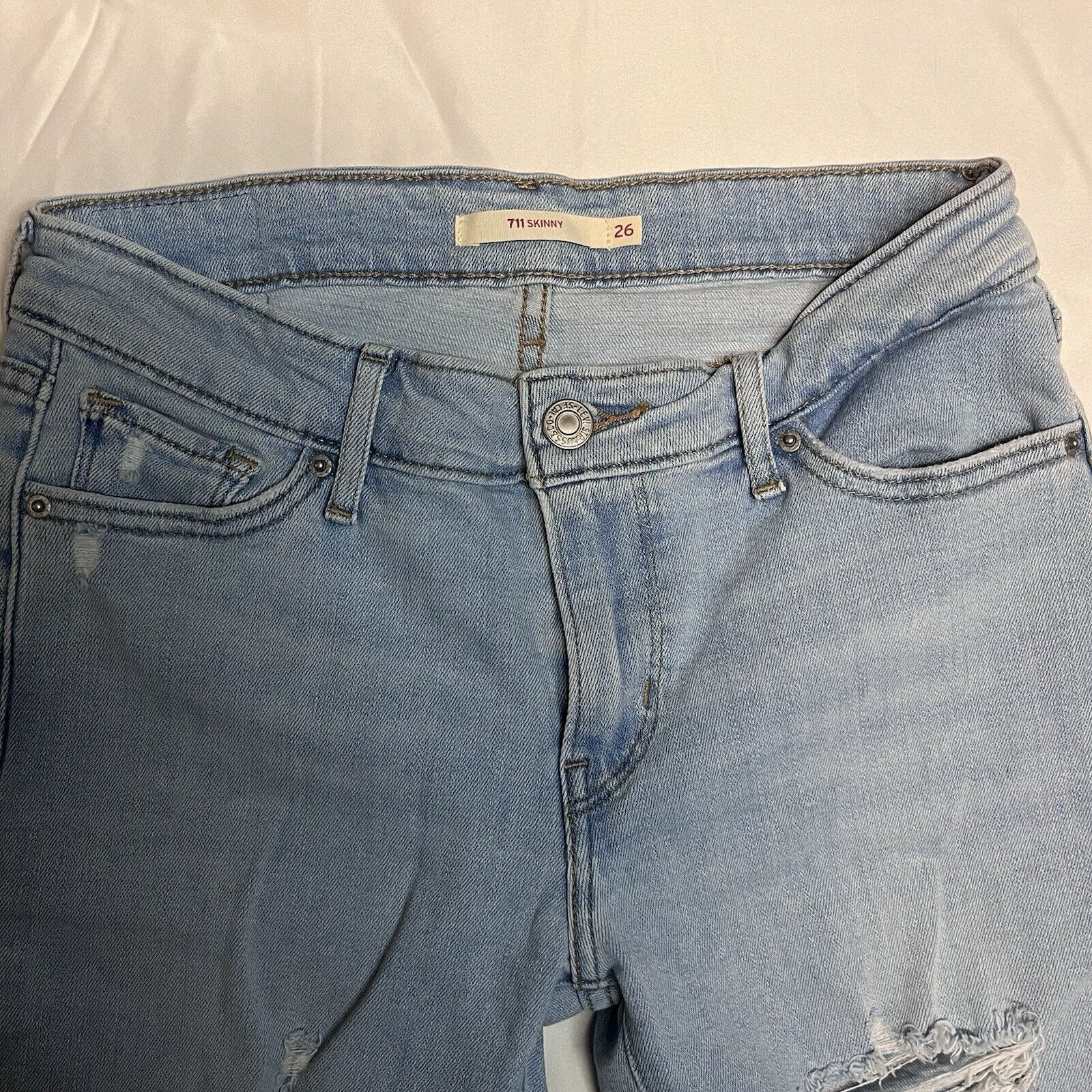 Levi's levis 711 skinny jeans Azure Trashed White Indigo Light Wash Size 26" / US 2 / IT 38 - 6 Thumbnail