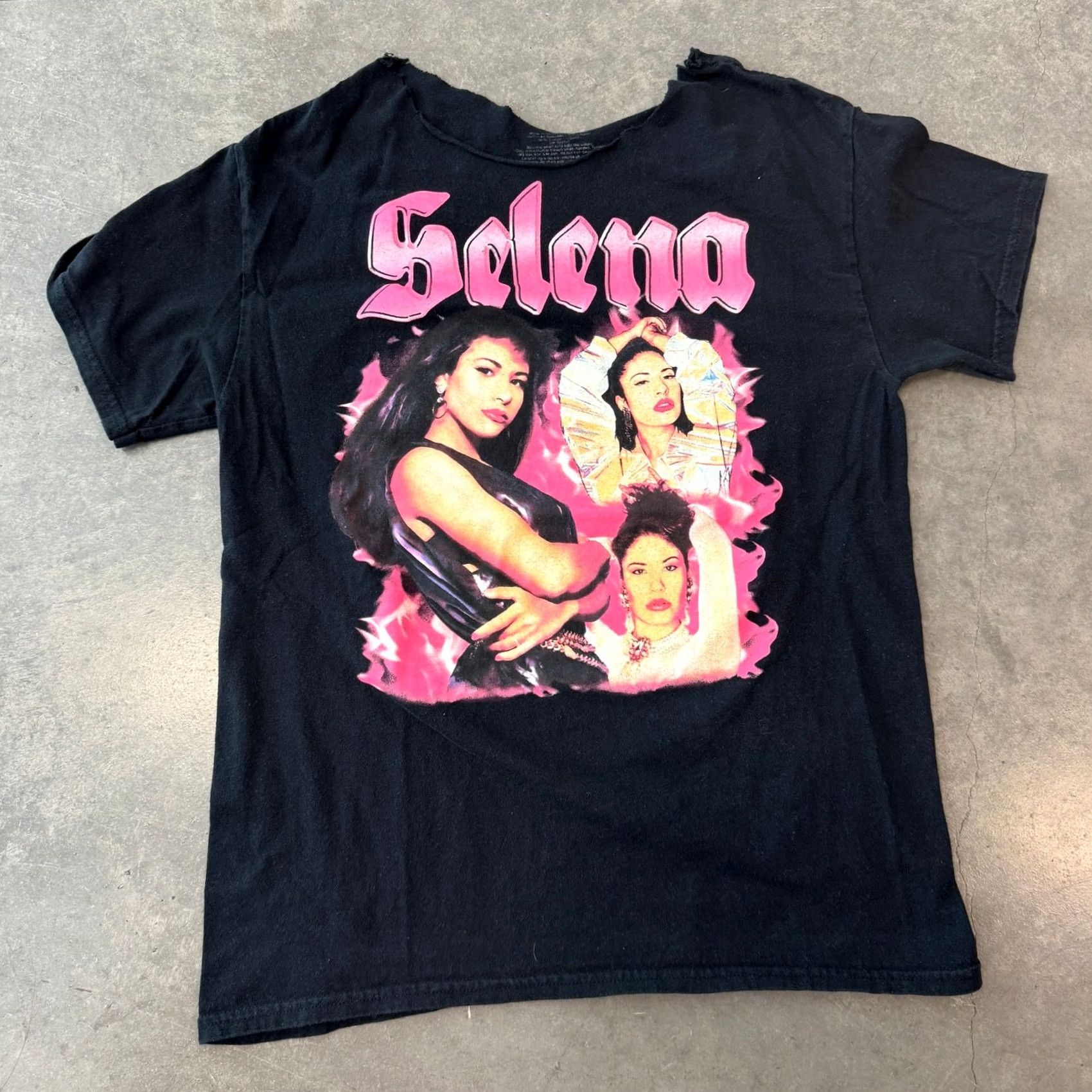 Vintage VINTAGE Selena Rap Hip Hop Black Graphic Tee Cut Neck Short Sleeve M Womens T-Shirt Size 32" / US 10 / IT 46 - 2 Thumbnail