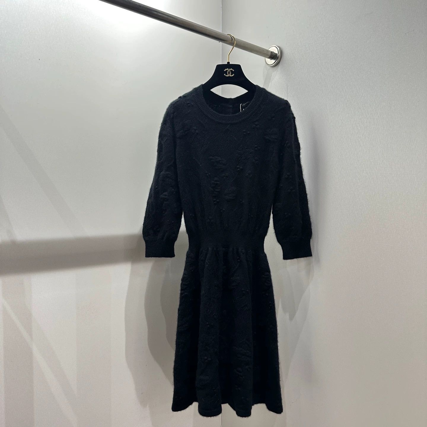 Chanel Chanel apr466 embossed cashmere women's dress 34 Size XS / US 0-2 / IT 36-38 - 1 Thumbnail