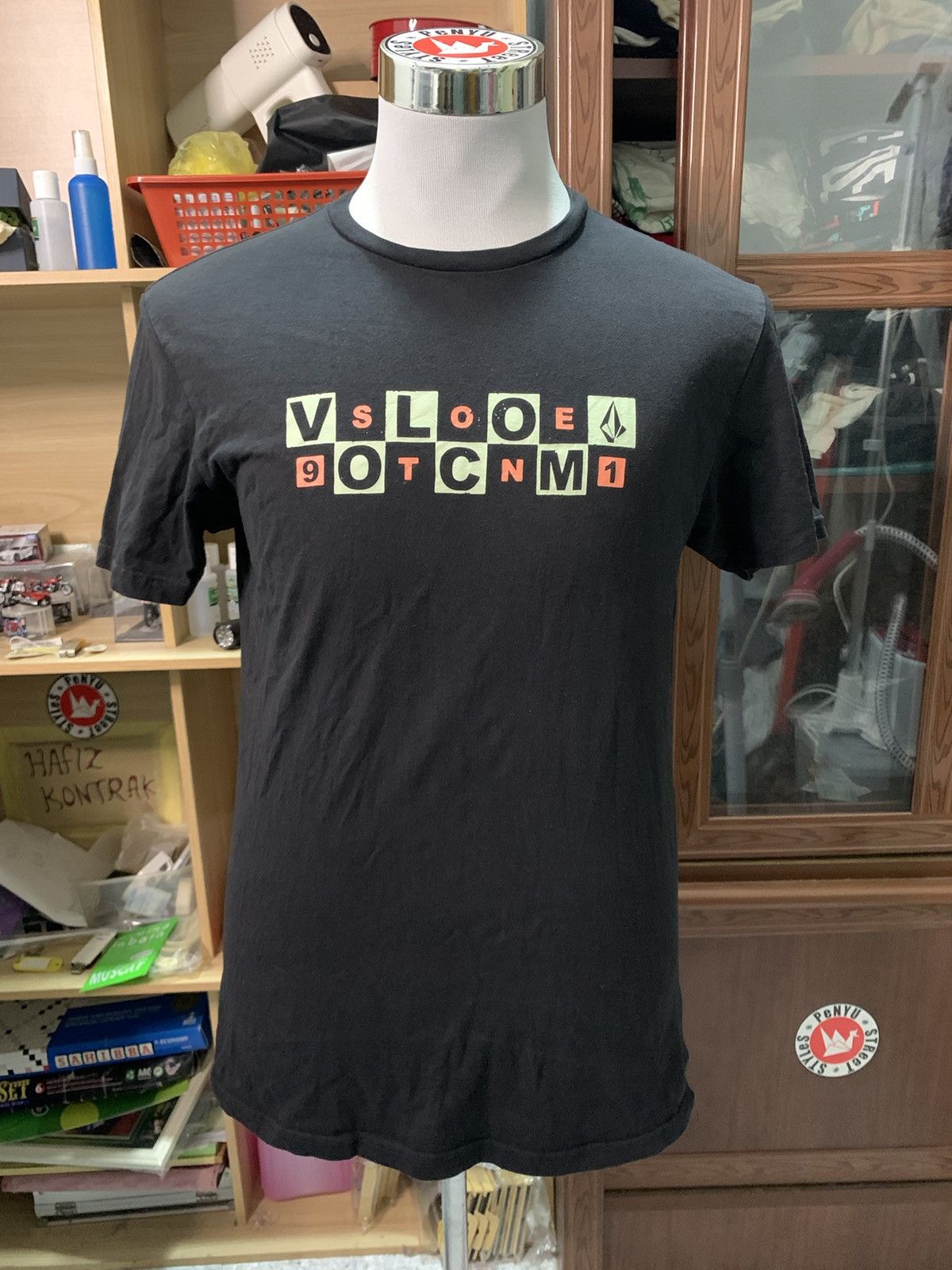 Vintage × Volcom Y2K Volcom Stone T Shirt Size US M / EU 48-50 / 2 - 1 Thumbnail