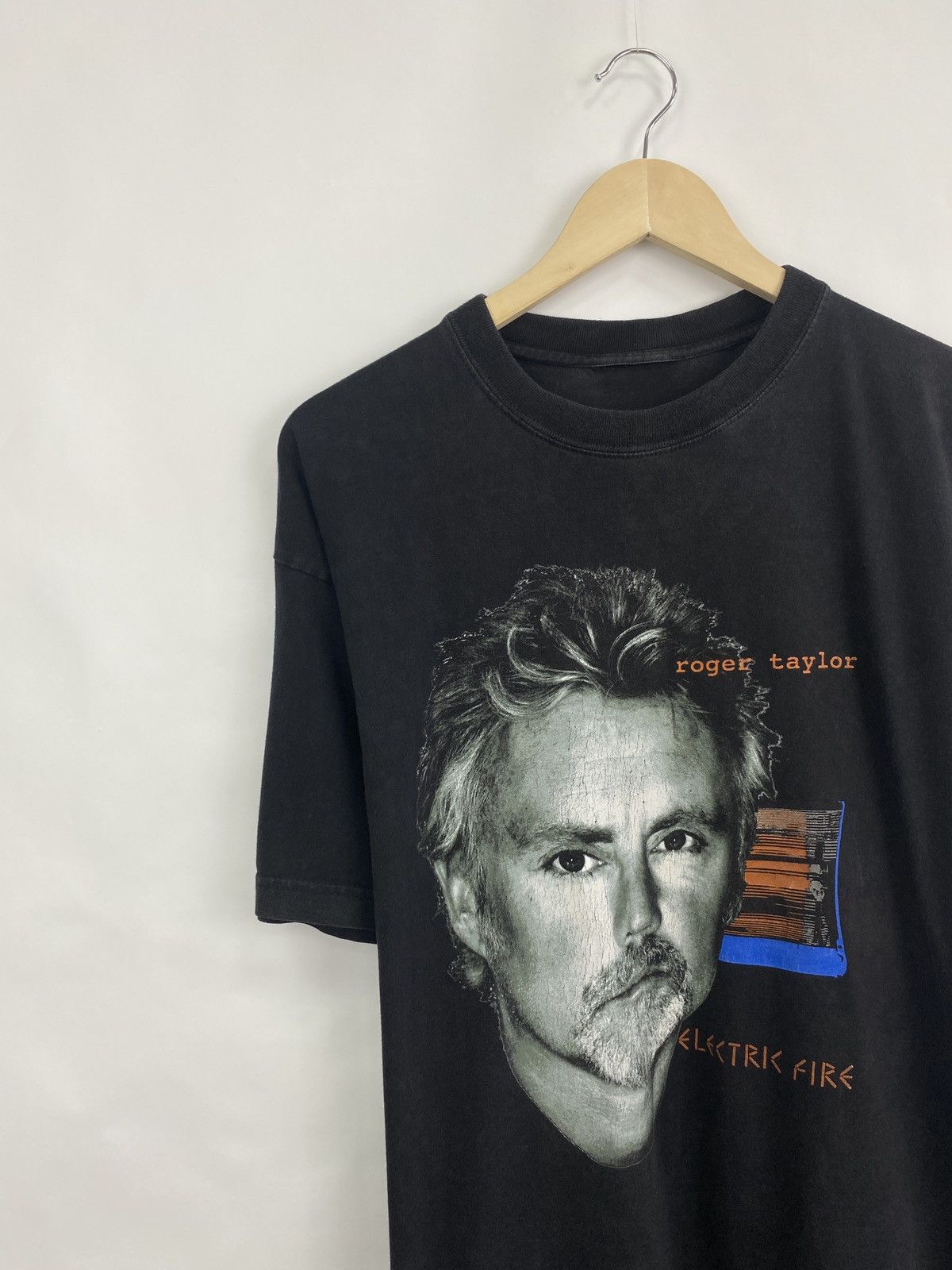 Band Tees 🇬🇧 Vintage 1999 Roger Taylor Electric Fire UK Tour Concert Size US L / EU 52-54 / 3 - 2 Thumbnail