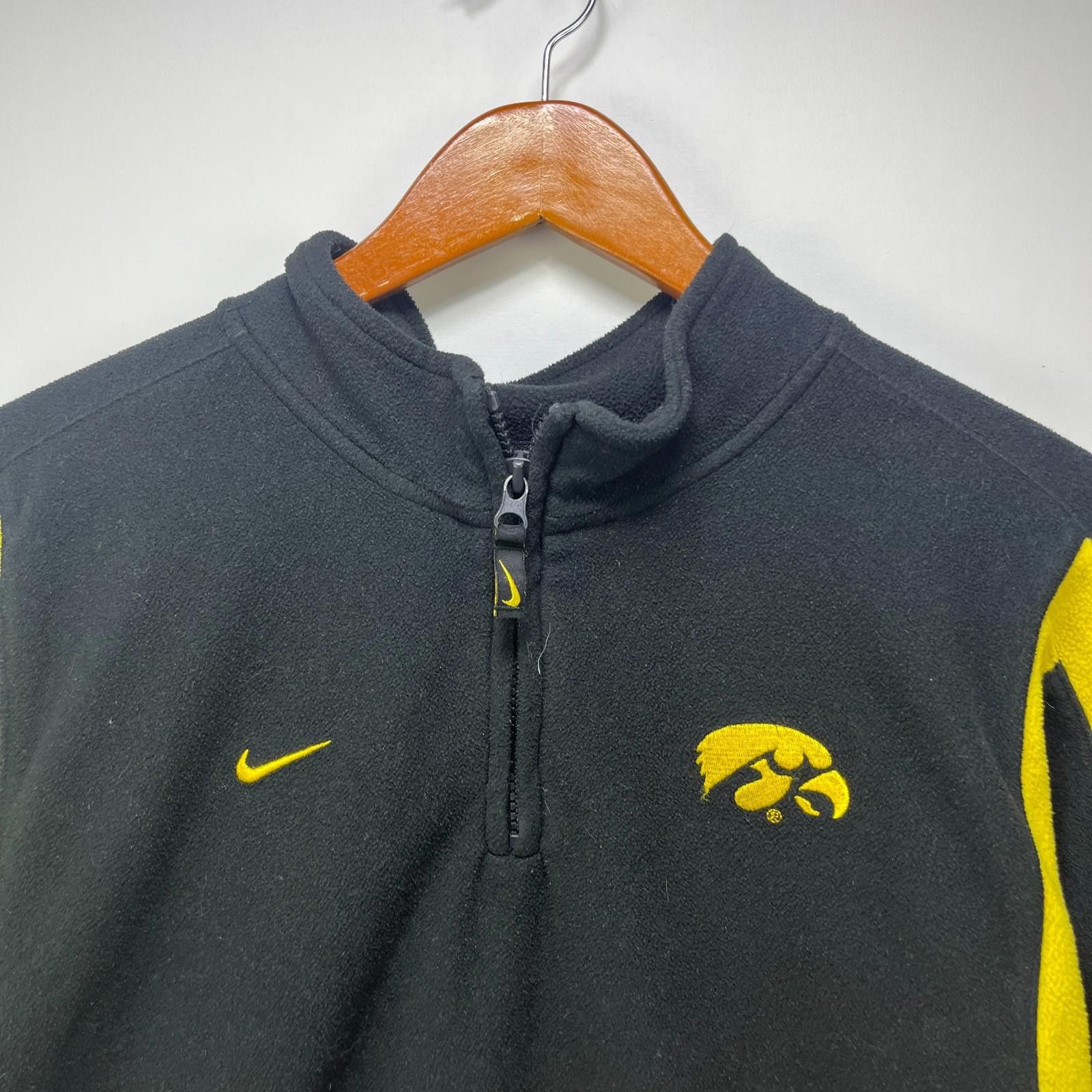 Nike Vintage Nike Iowa Hawkeyes Quarter Zip Sweater Womens Large Size ONE SIZE - 2 Thumbnail