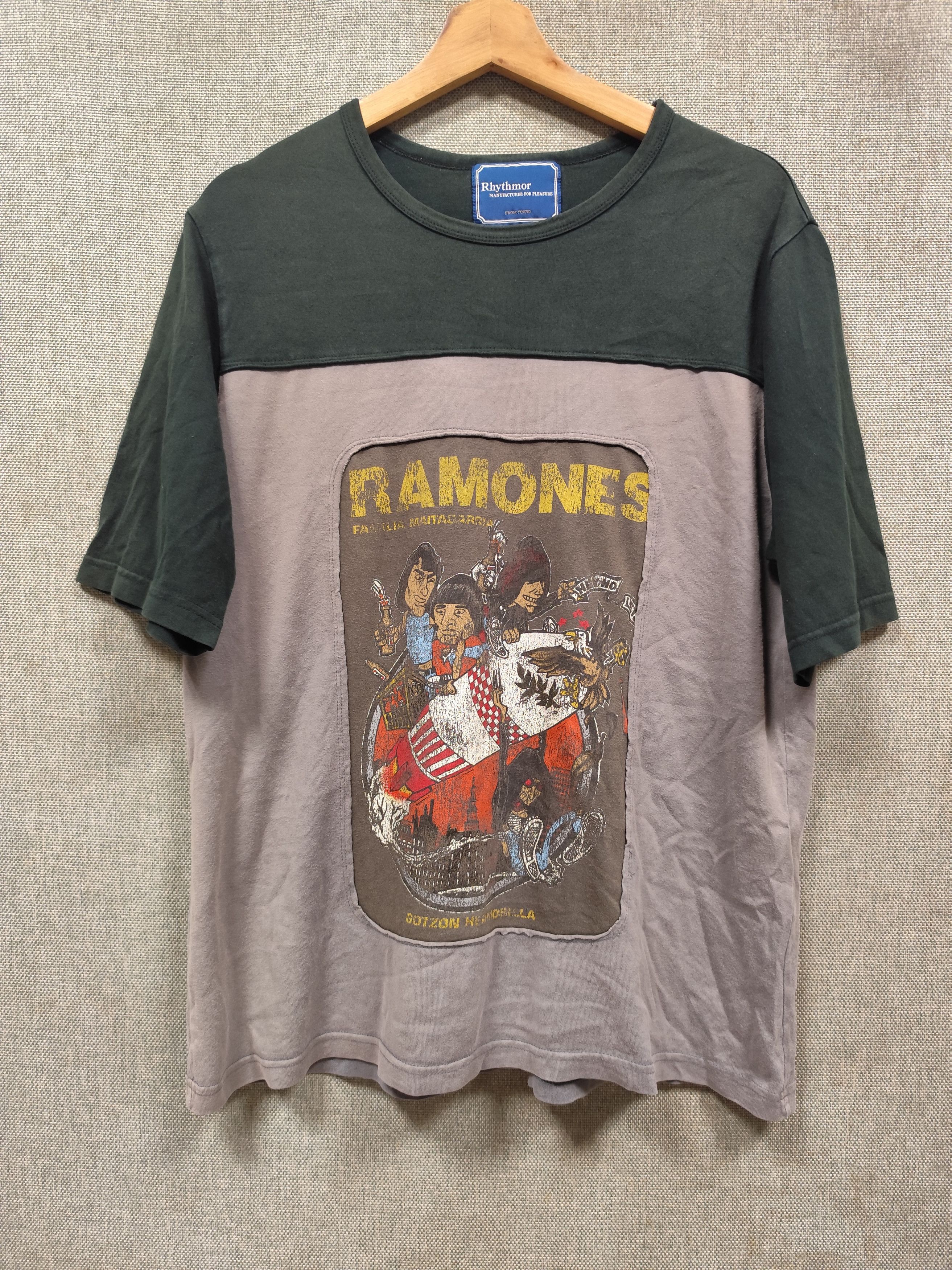 Band Tees Rhythmor /Ramones made in japan tee Size US L / EU 52-54 / 3 - 1 Thumbnail