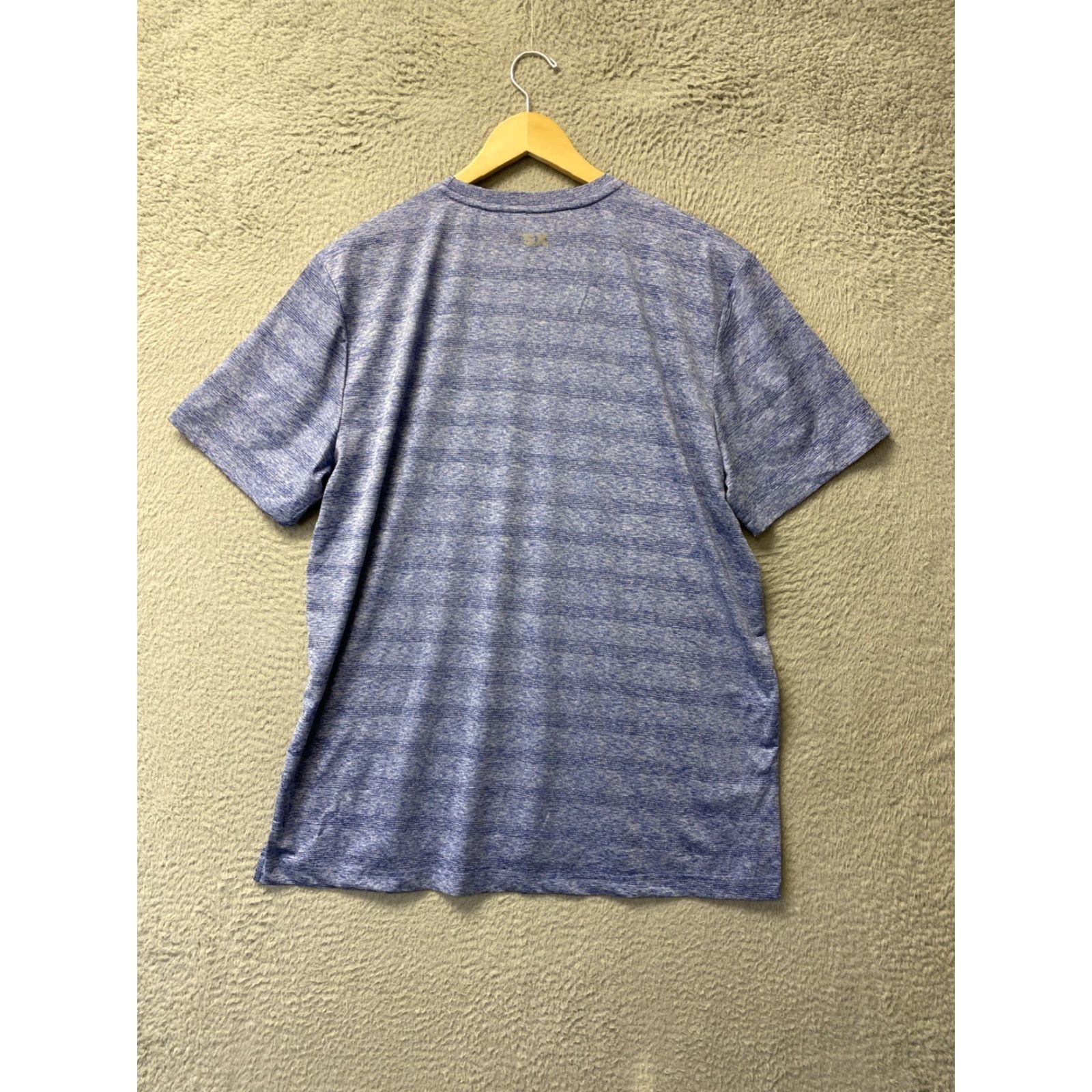 Vintage VINTAGE Edmonton Oilers Connor McDavid Logo T-Shirt Men Large Blue Sports Fan Apparel Size US L / EU 52-54 / 3 - 7 Thumbnail