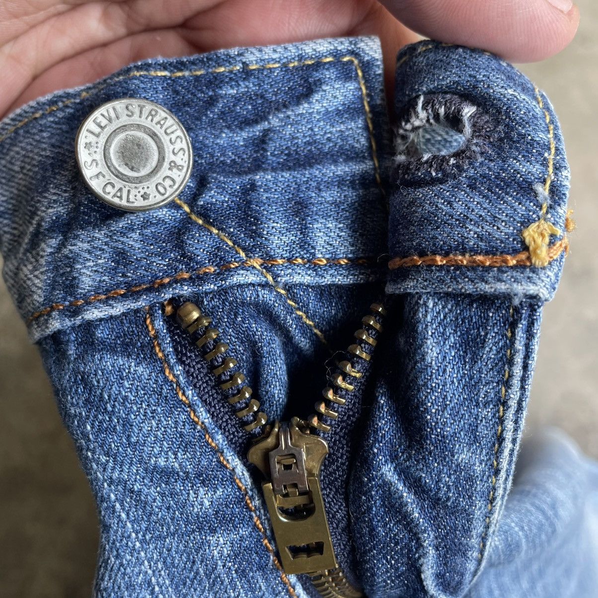 Levi's Vintage Clothing 🔥Vintage Levis 502 Stoned Washed Ripped Distress Denim Jeans Size US 34 / EU 50 - 10 Thumbnail