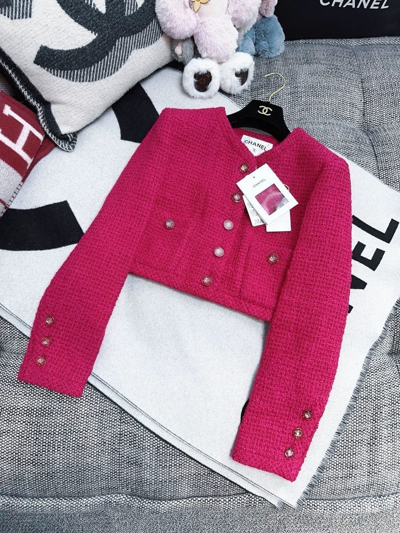 Chanel Chanel 21K Pink Crystal Button Cropped Jacket Size M / US 6-8 / IT 42-44 - 3 Thumbnail